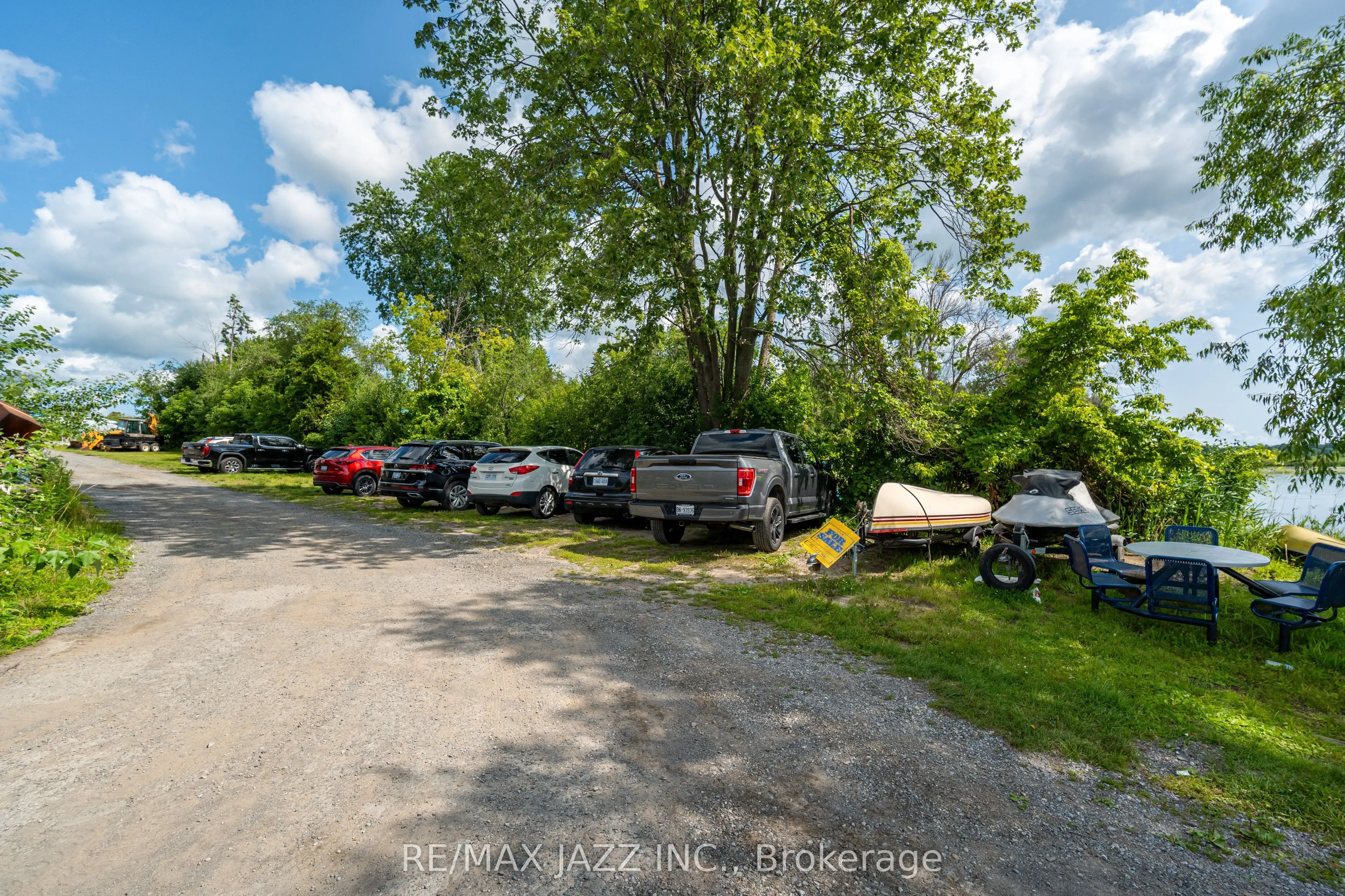 1087 Island View Drive