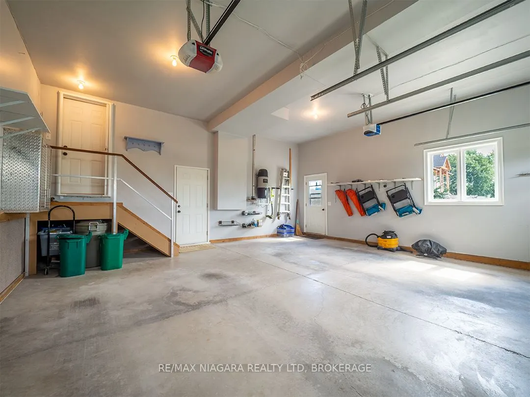 20219 Youngs Road S