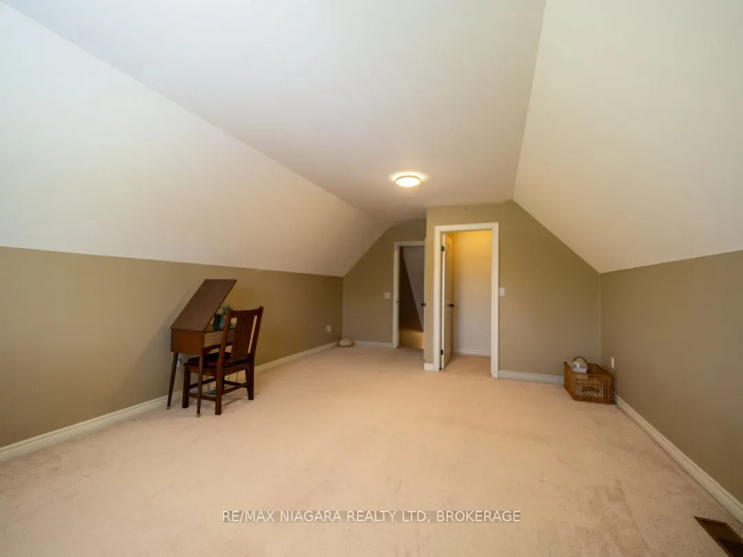 20219 Youngs Road S