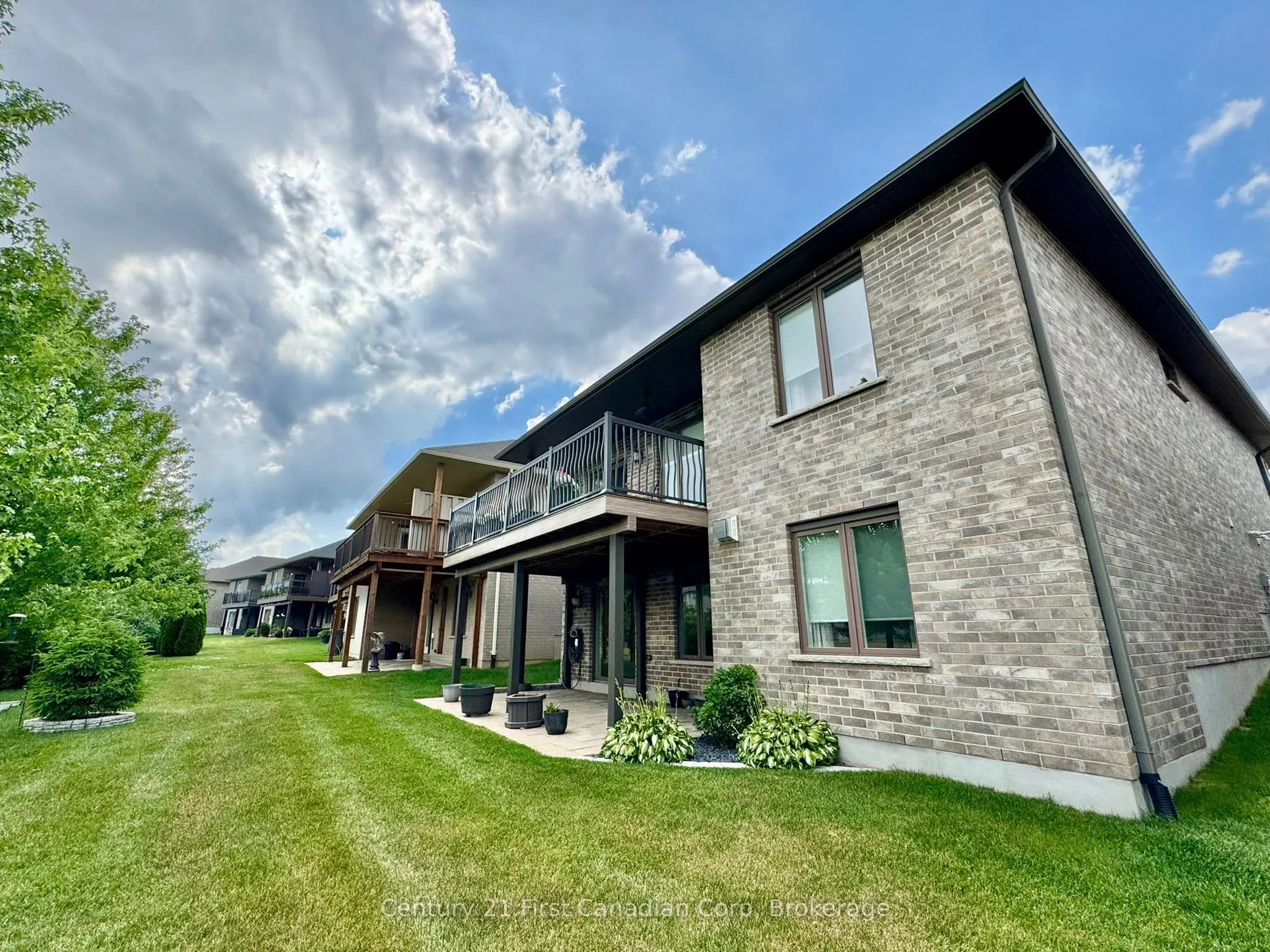 132 Robin Ridge Drive, #7