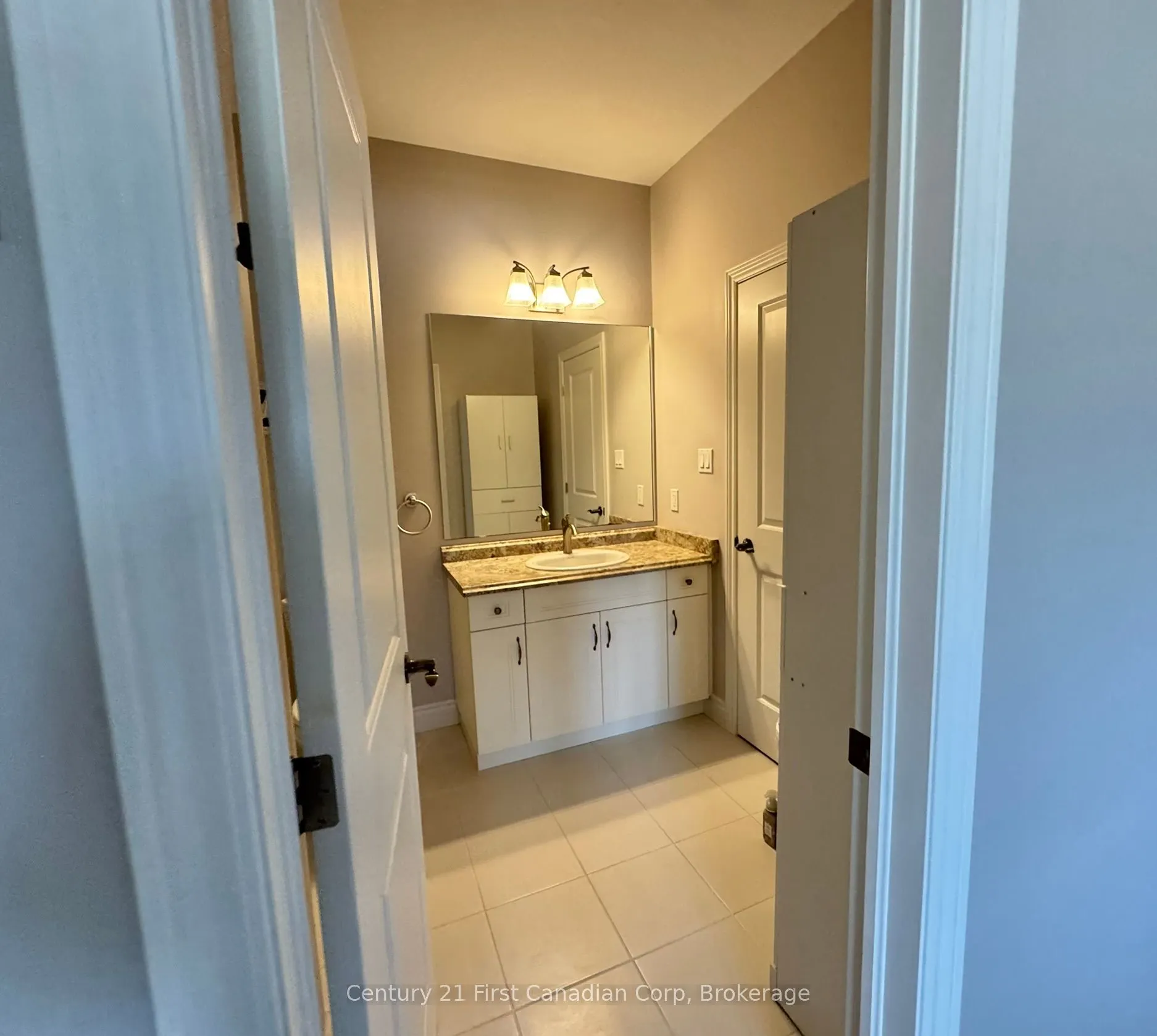 132 Robin Ridge Drive, #7