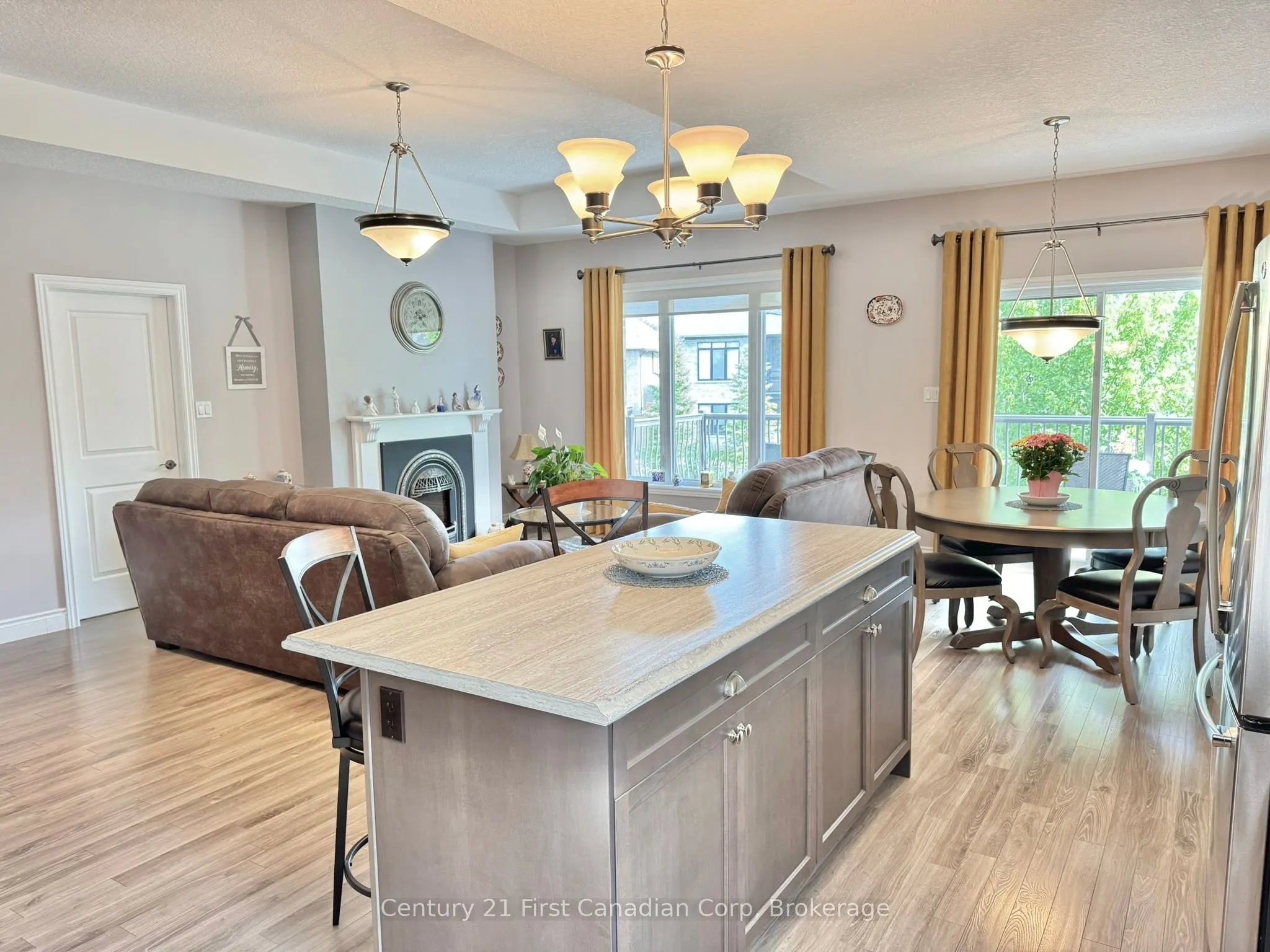132 Robin Ridge Drive, #7