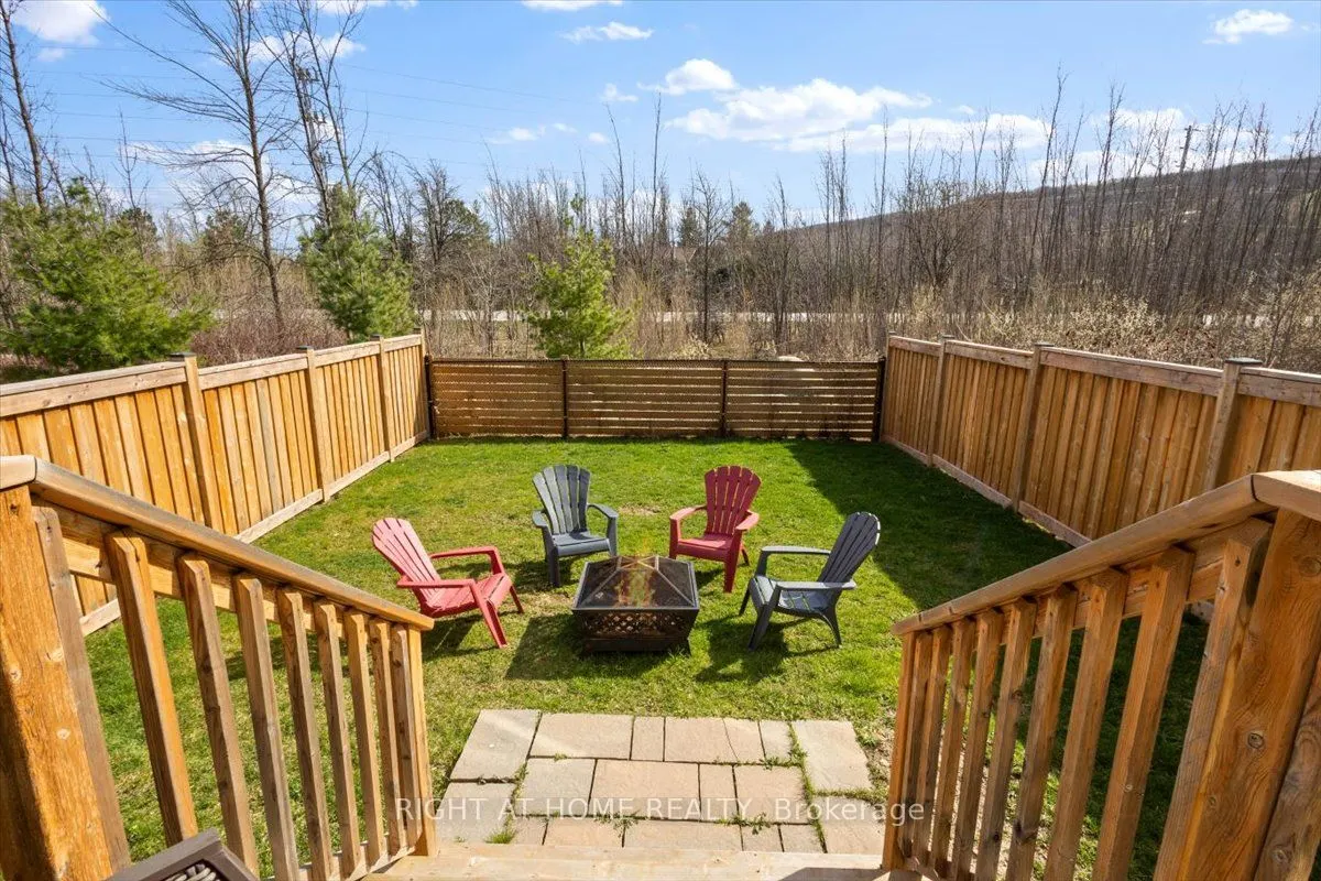 206 Yellow Birch Crescent