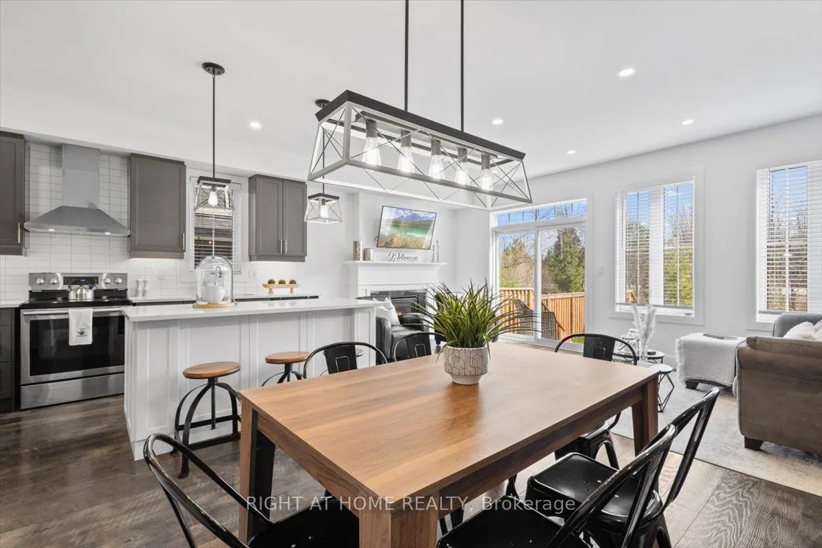 206 Yellow Birch Crescent