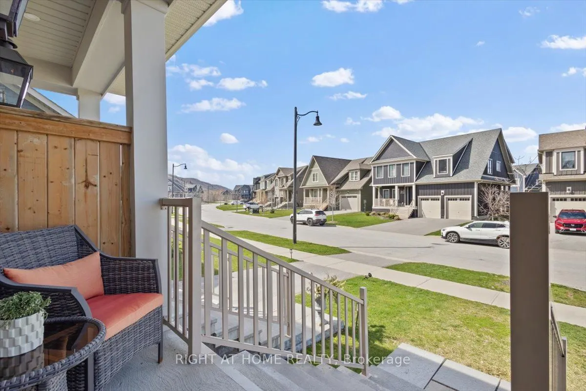 206 Yellow Birch Crescent