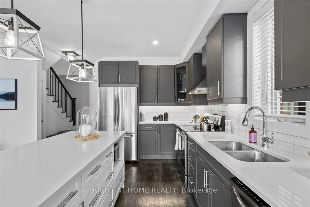 206 Yellow Birch Crescent