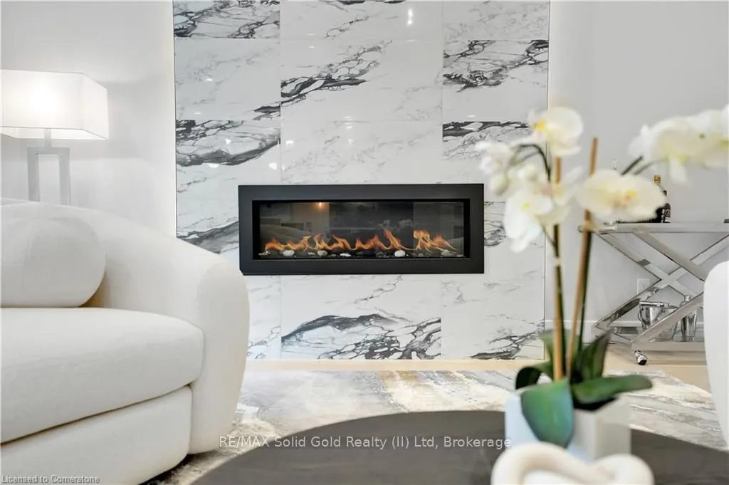 239 Corrie Crescent