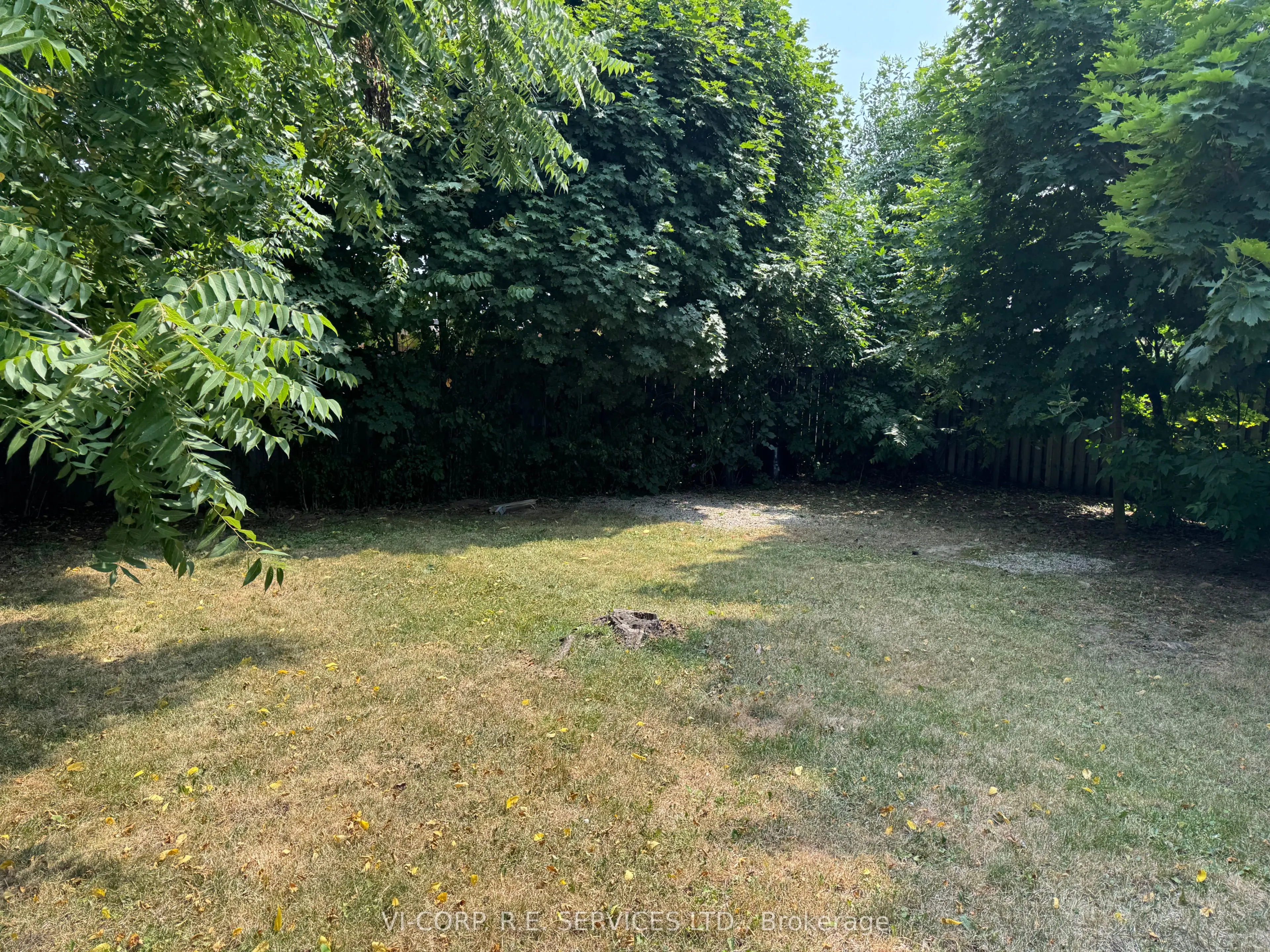 89 Greeningdon Drive