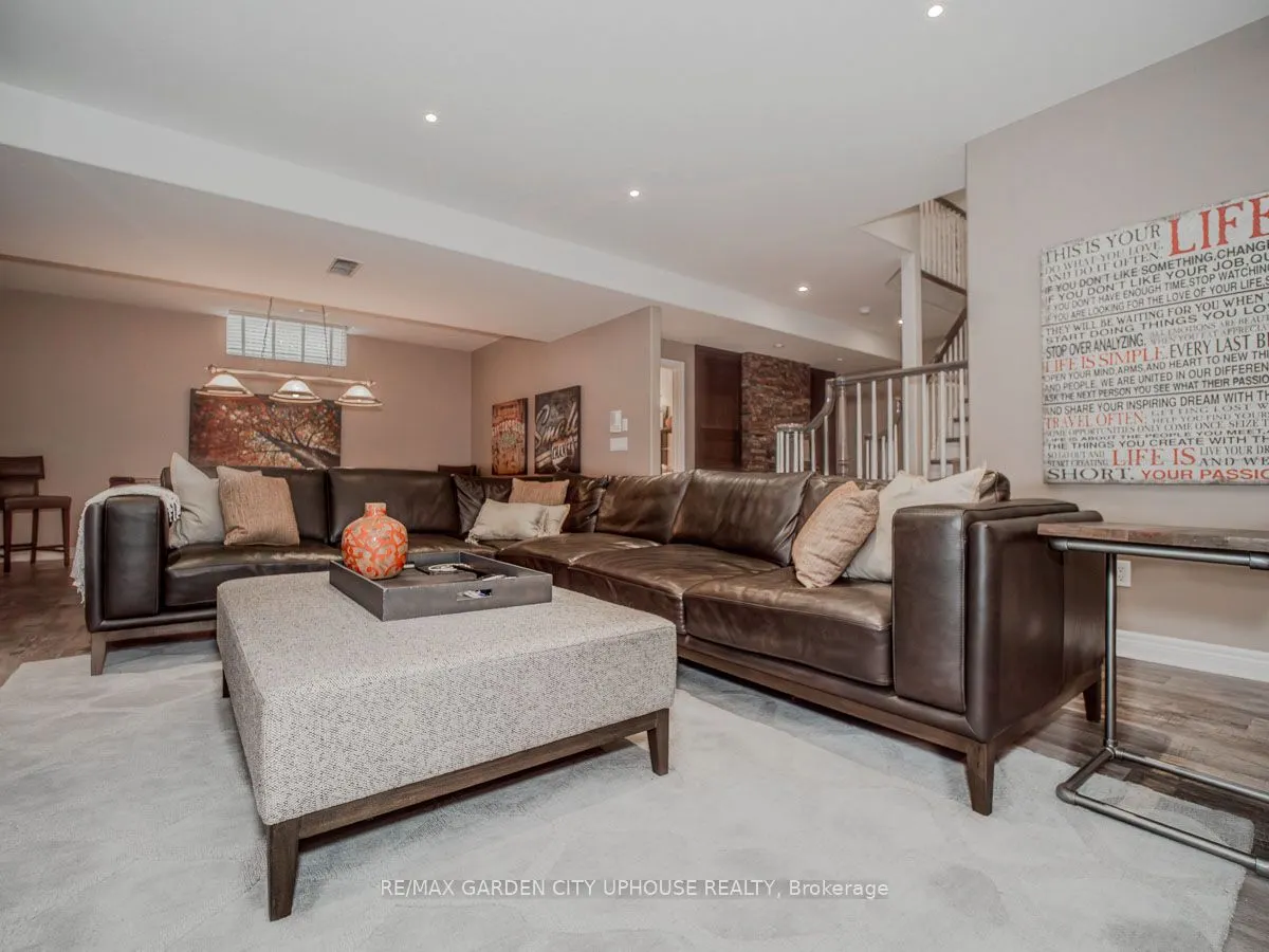 45 Oarsman Crescent