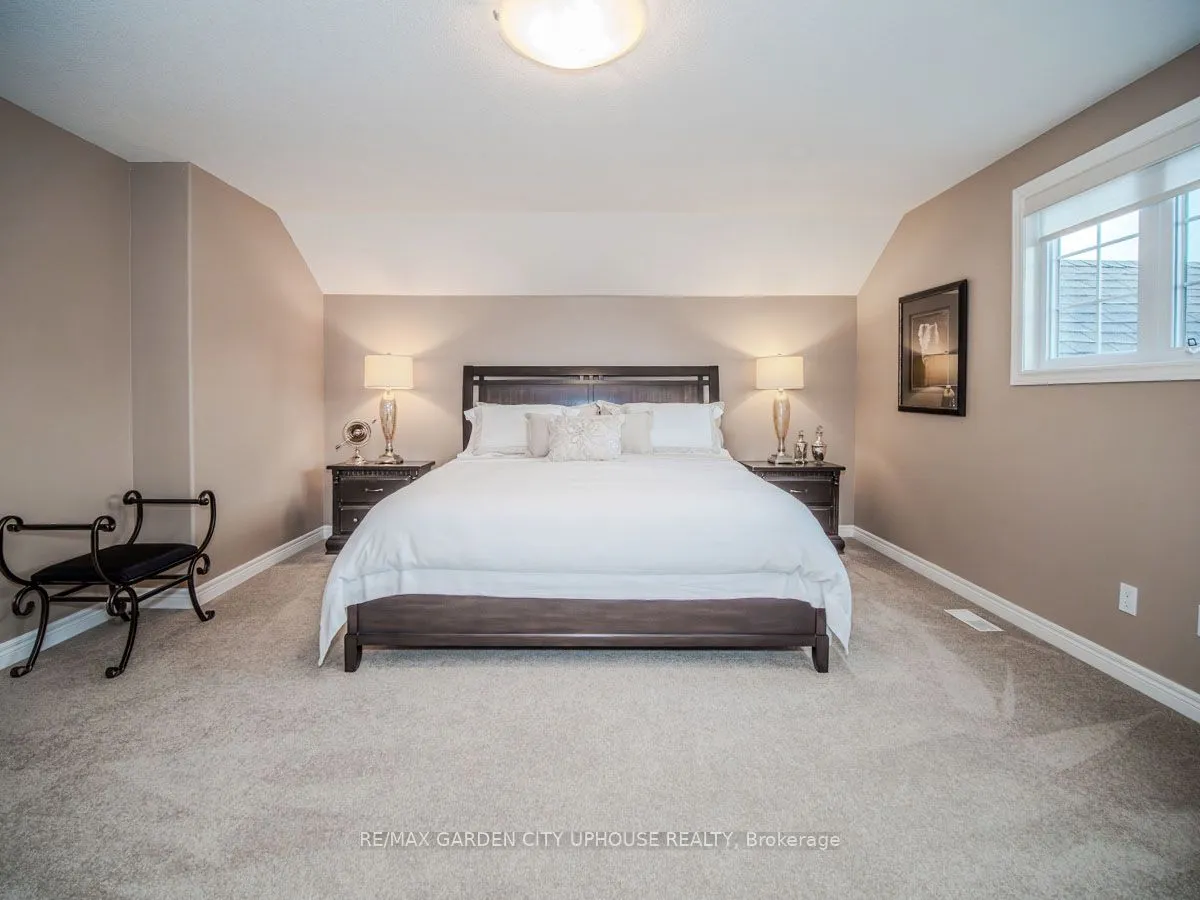 45 Oarsman Crescent