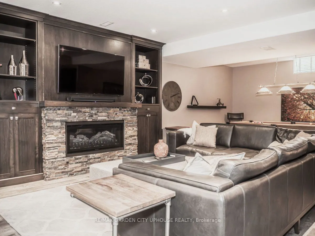 45 Oarsman Crescent