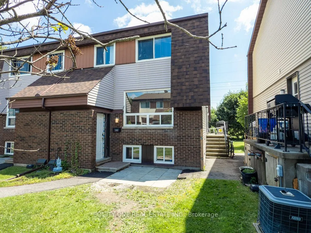 28D Woodvale Green, #44