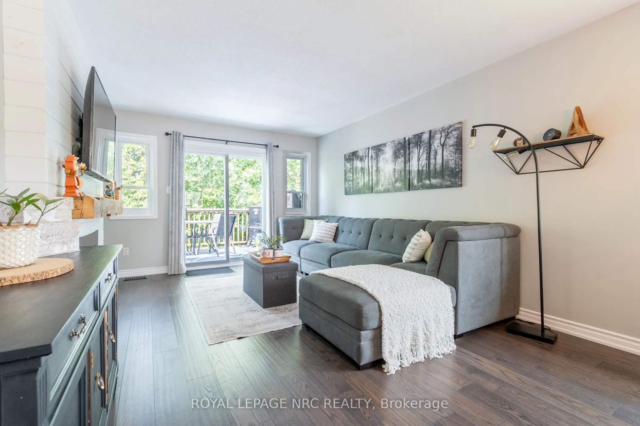 4 Jackson Court W