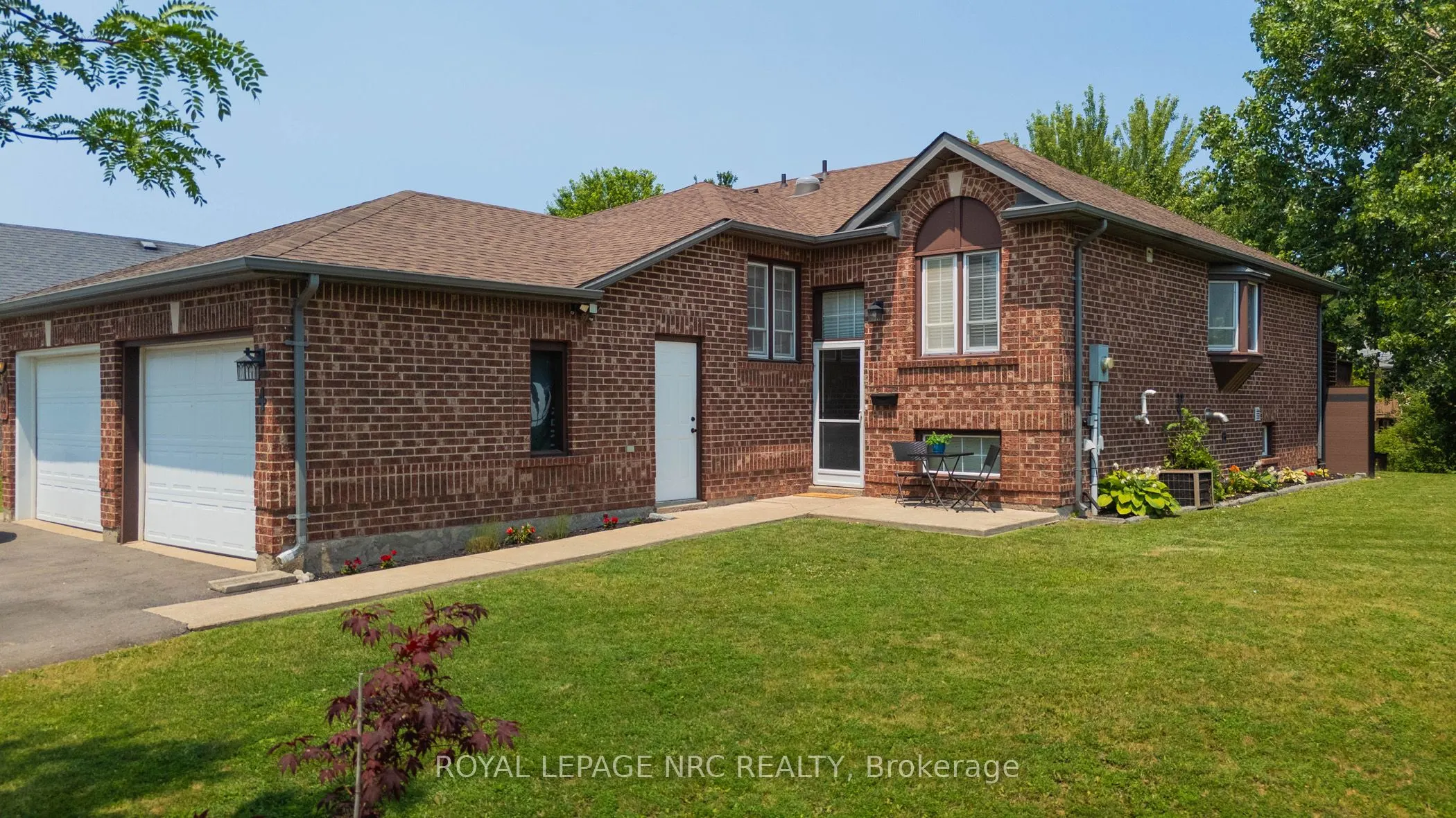 4 Jackson Court W