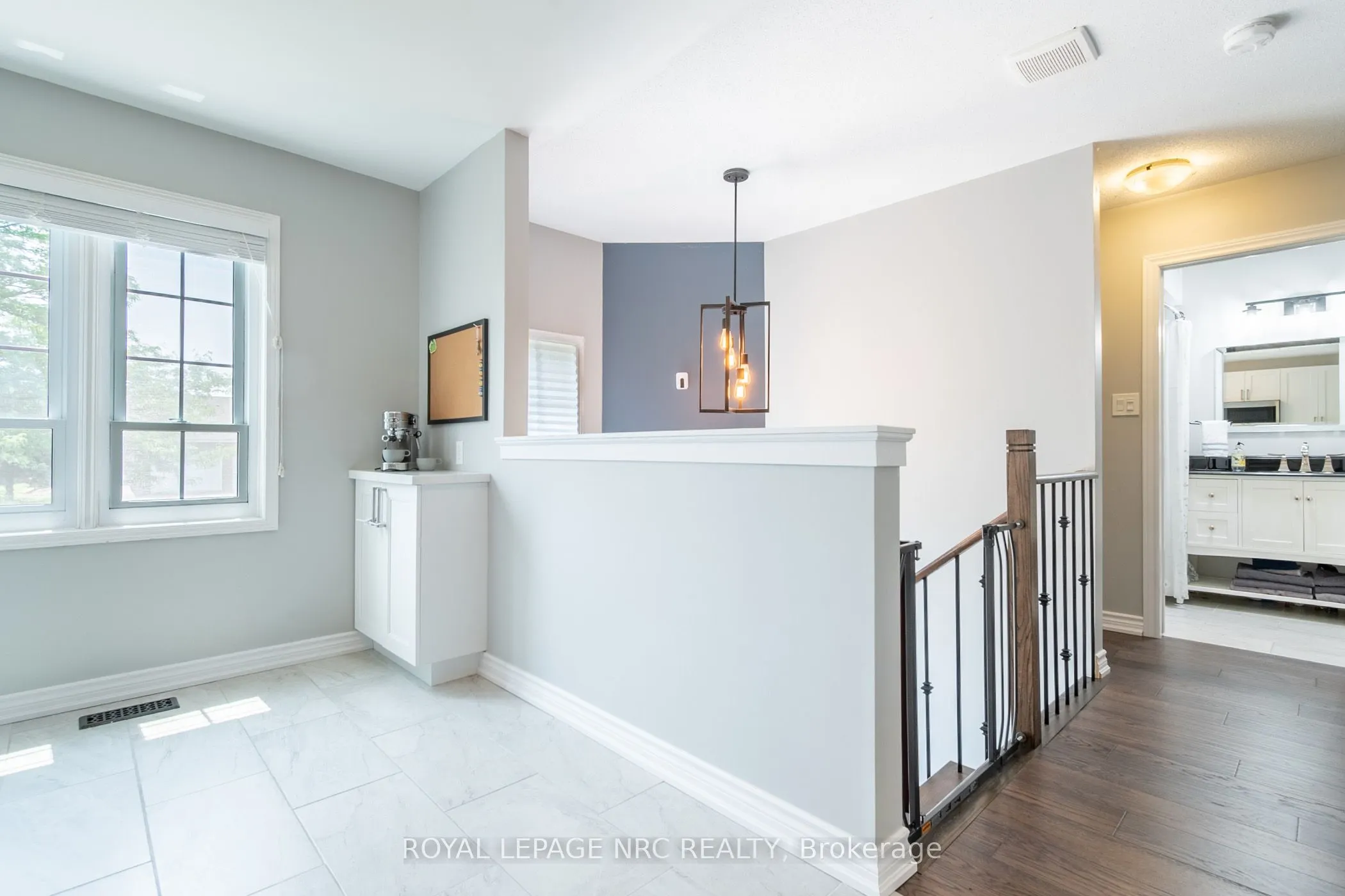 4 Jackson Court W