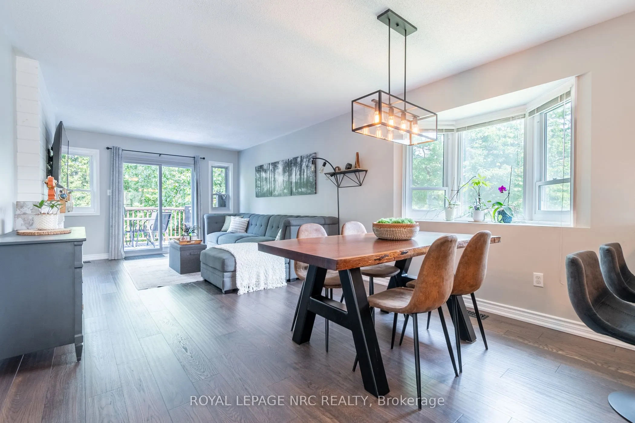4 Jackson Court W