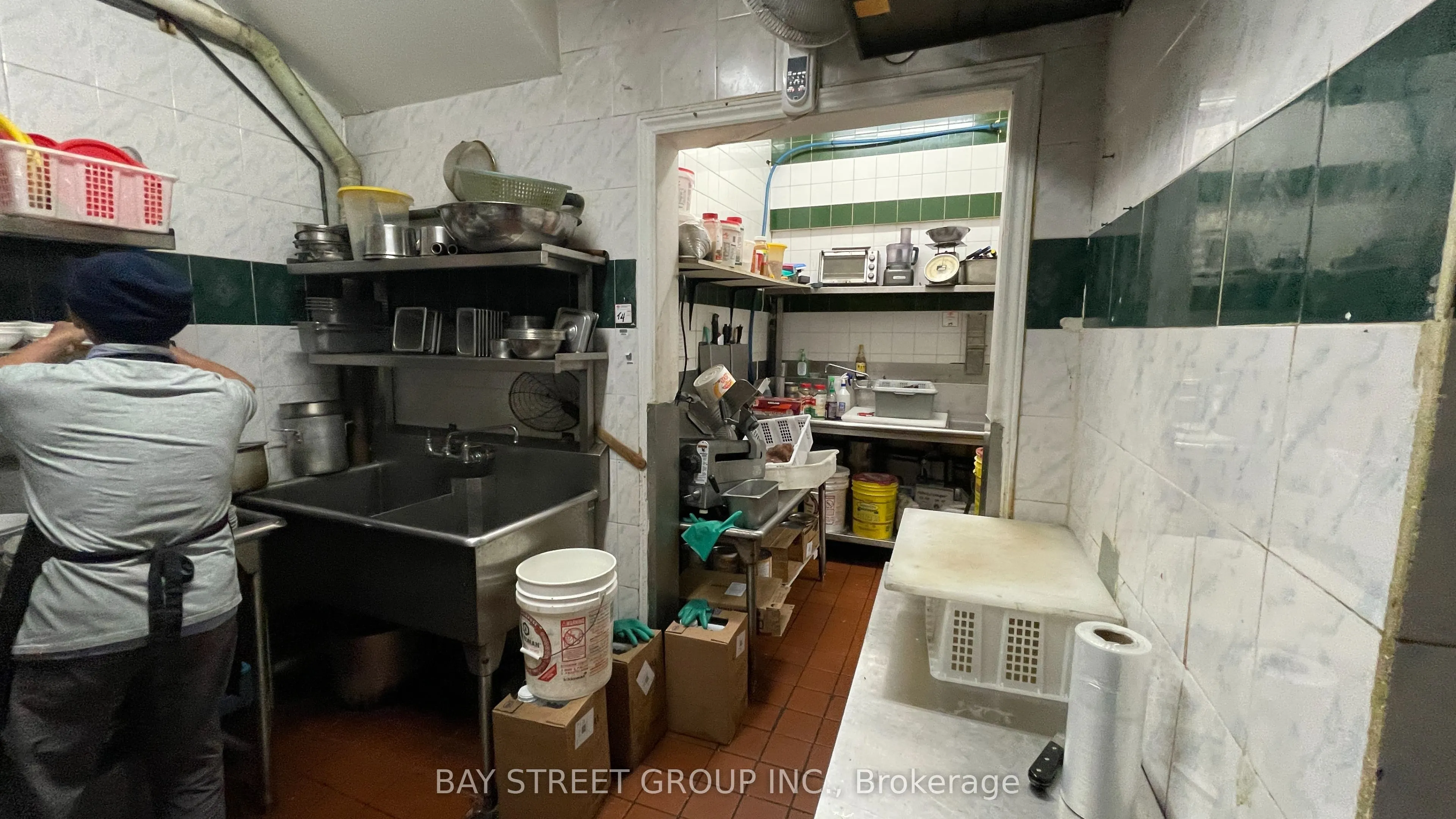 113 James Street N