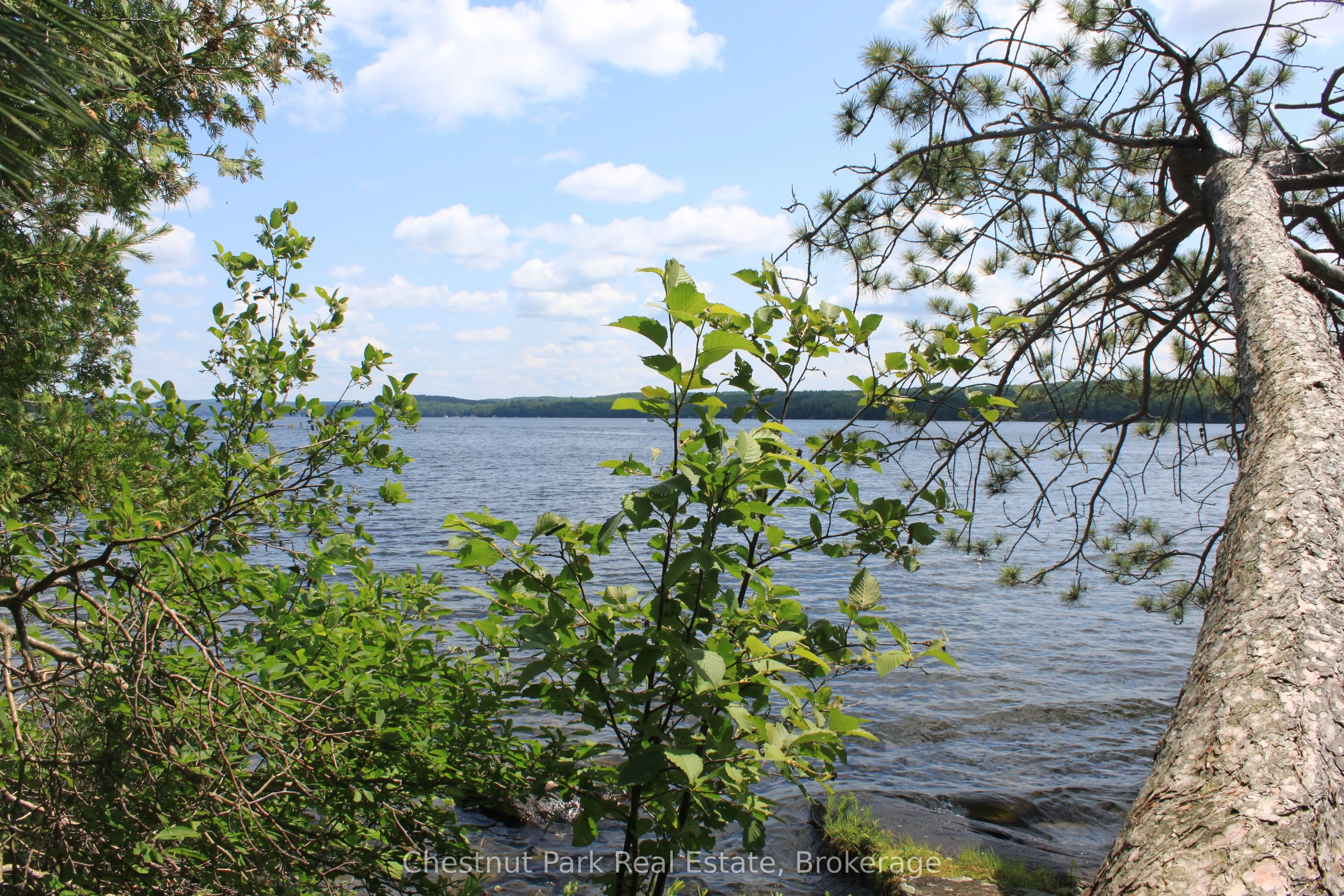 32 Bigwin Island