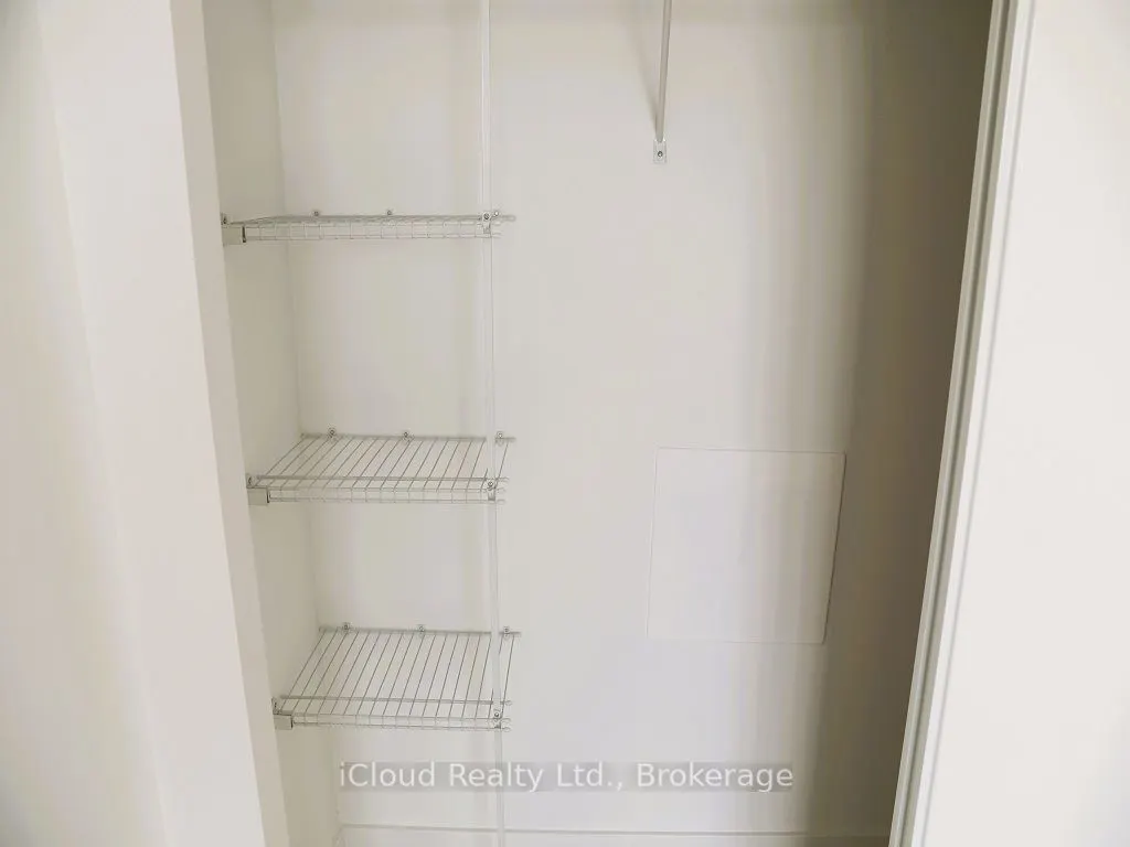2782 Barton Street, #903
