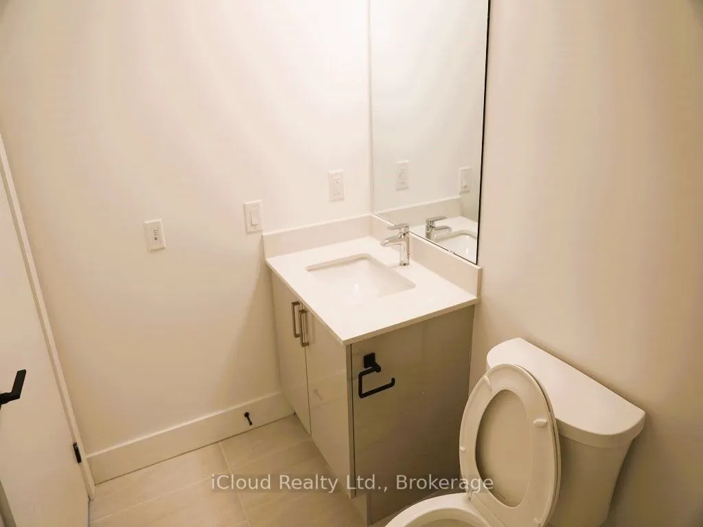 2782 Barton Street, #903