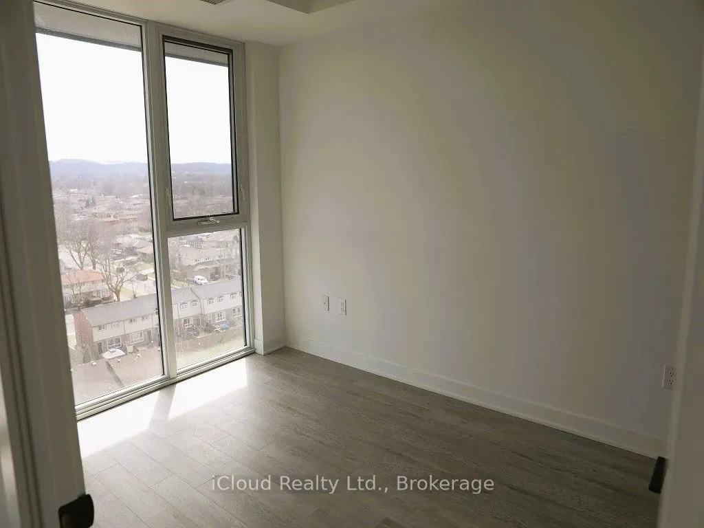 2782 Barton Street, #903