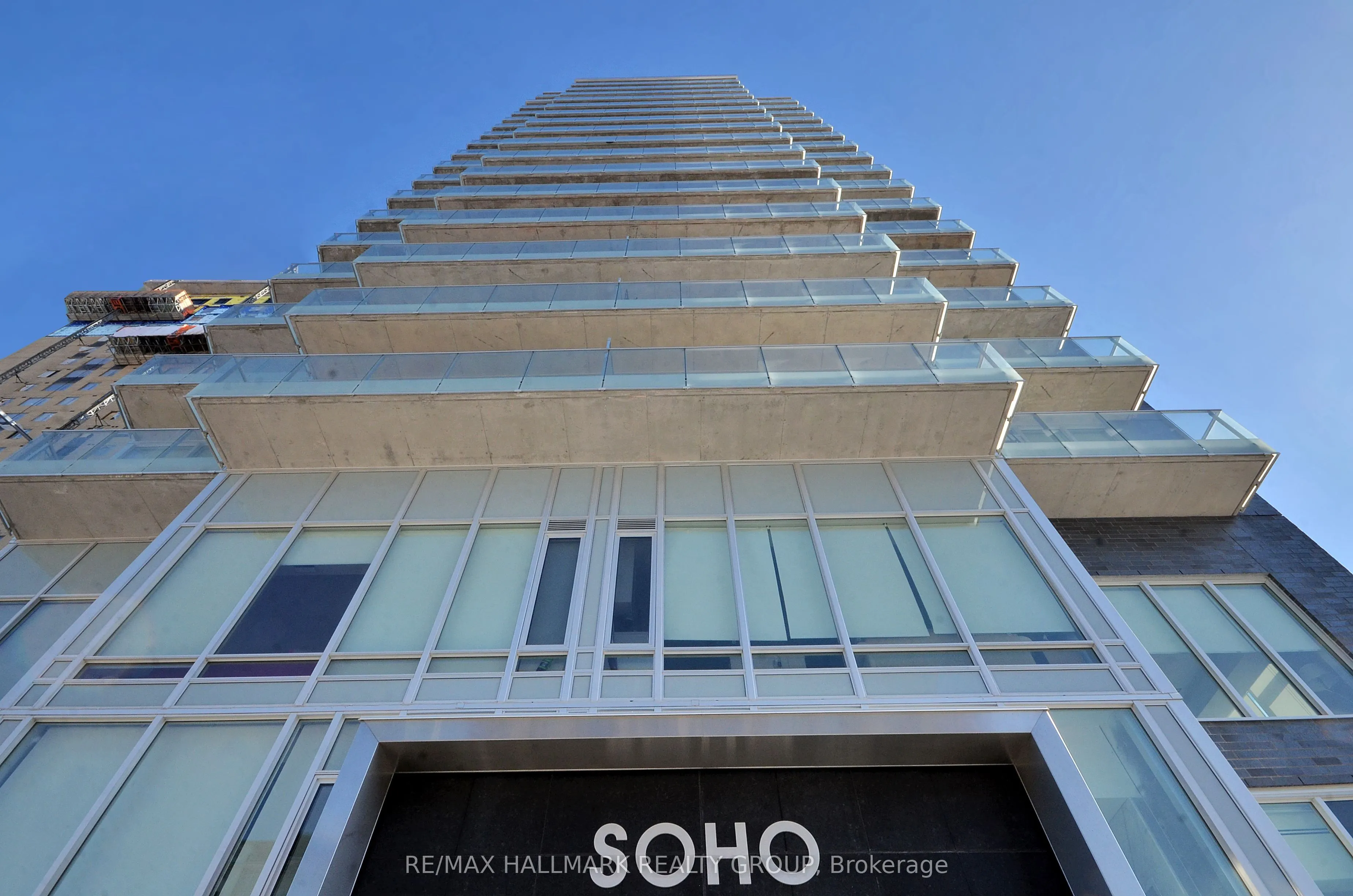 111 Champagne Avenue #1805