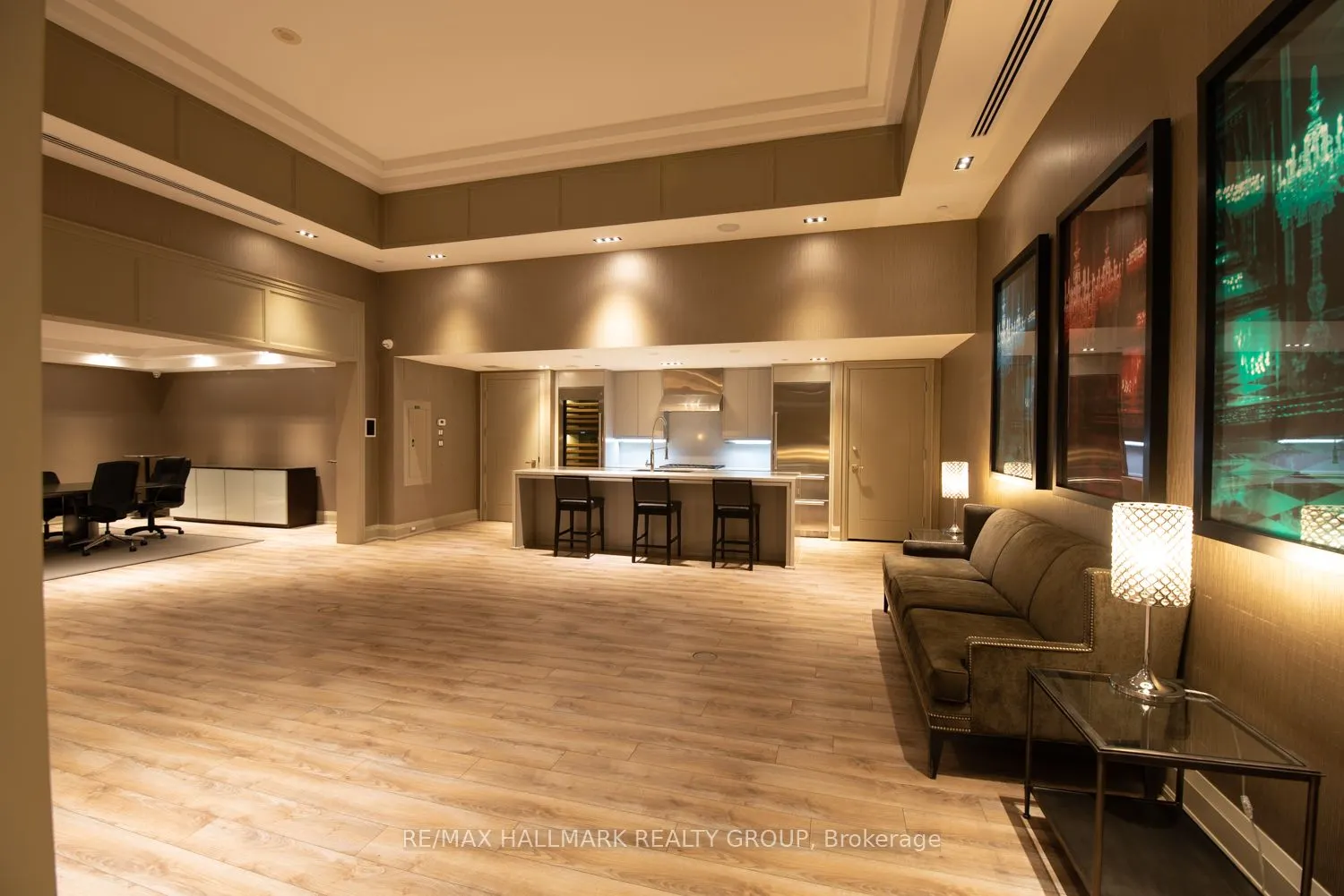 111 Champagne Avenue #1805