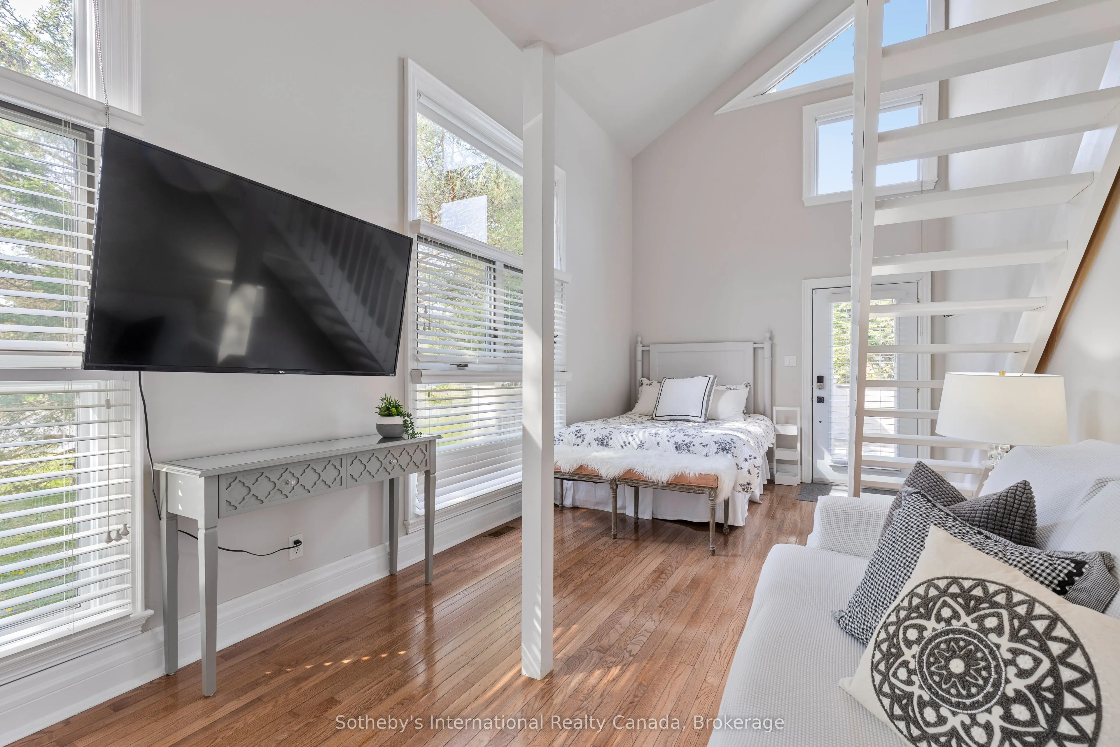 160 Grand Cypress Lane
