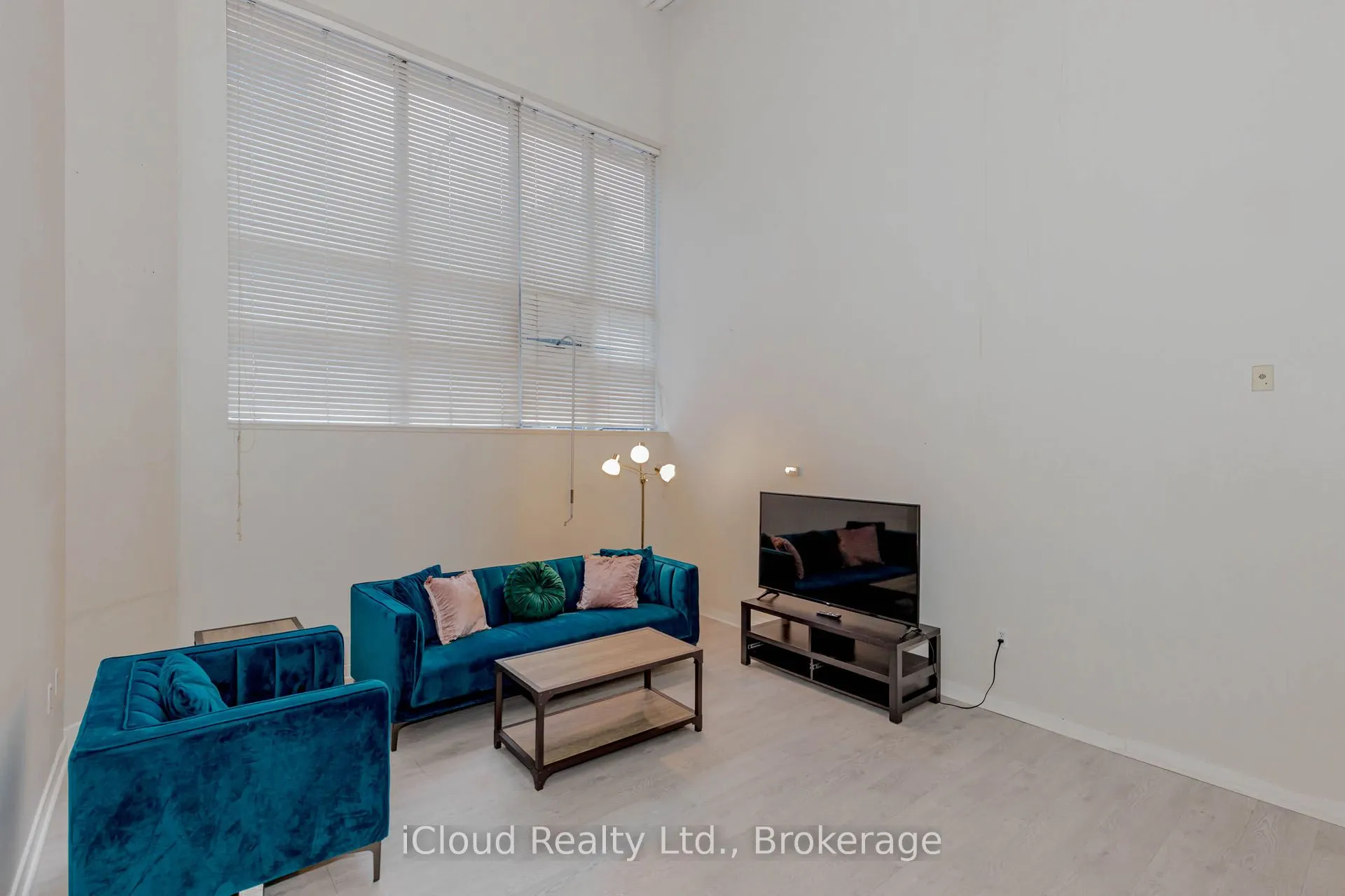 66 Bay Street S #107