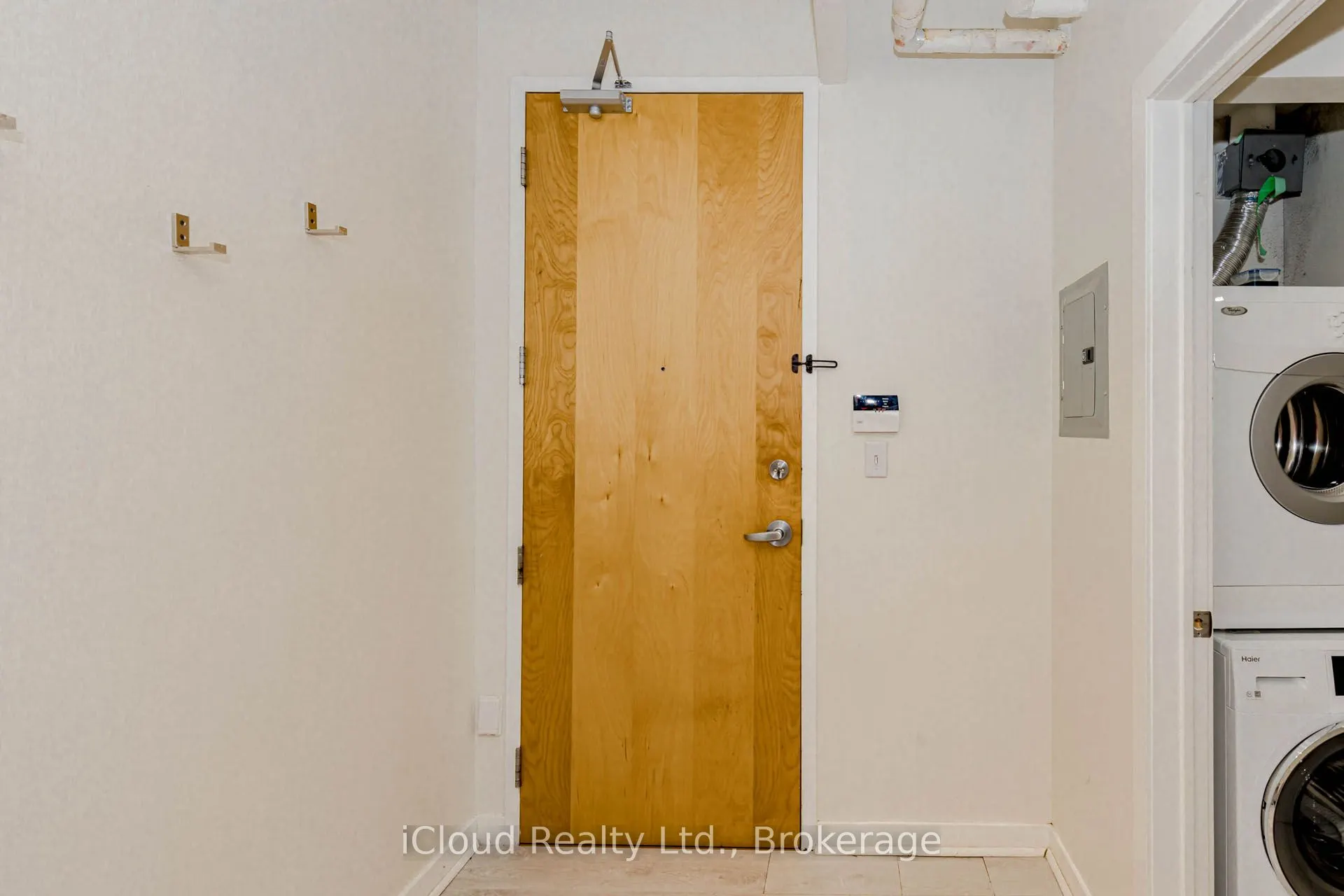 66 Bay Street S #107