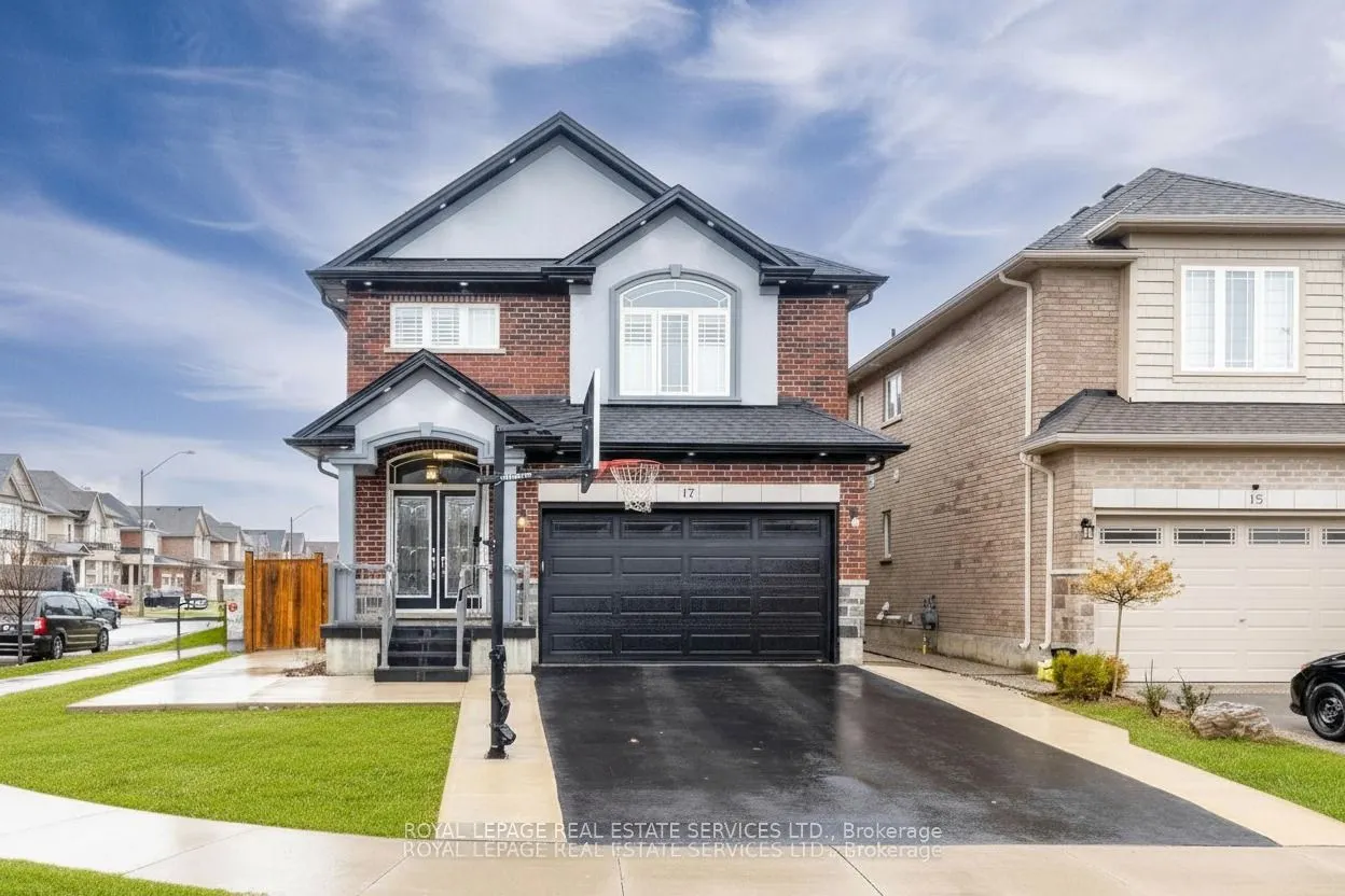 17 Narbonne Crescent