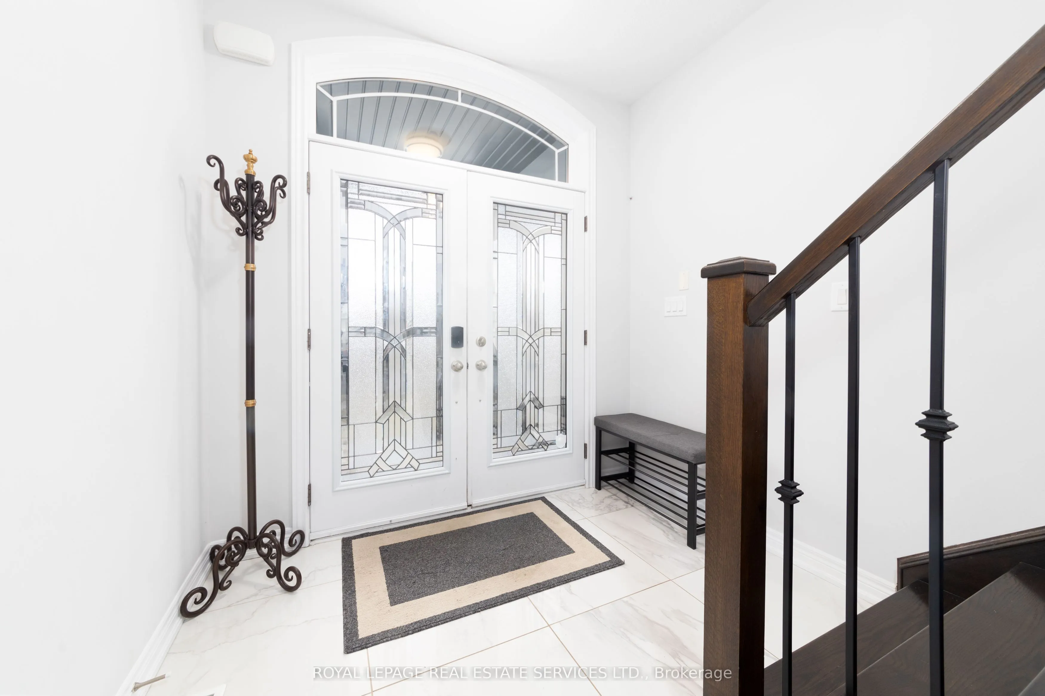 17 Narbonne Crescent