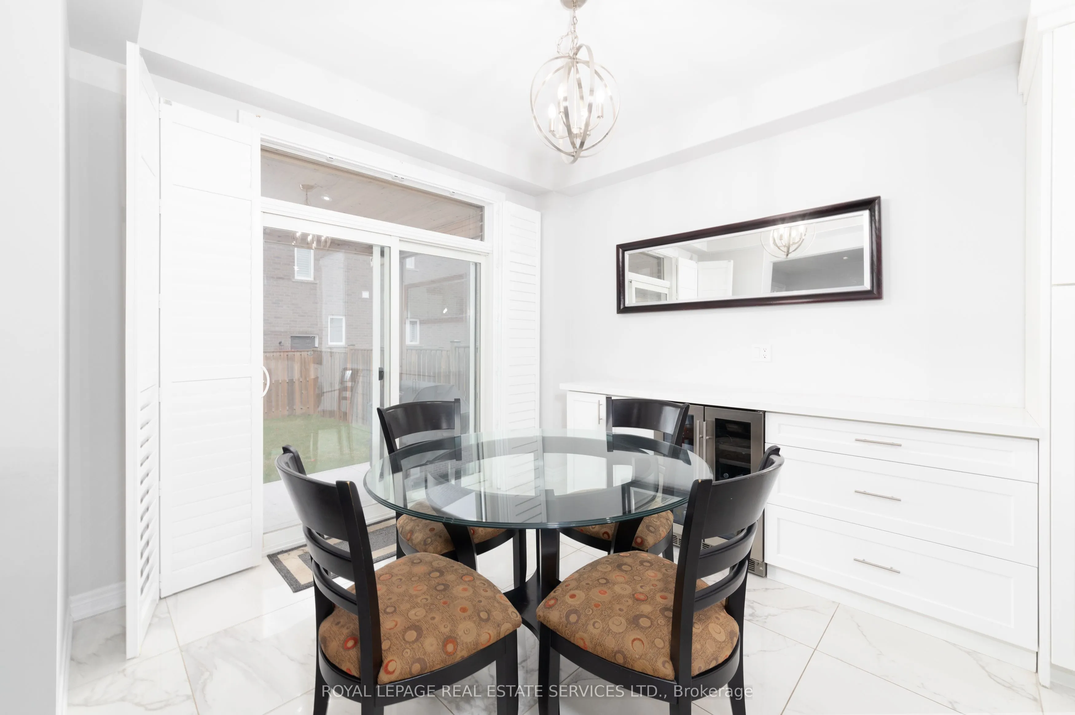 17 Narbonne Crescent