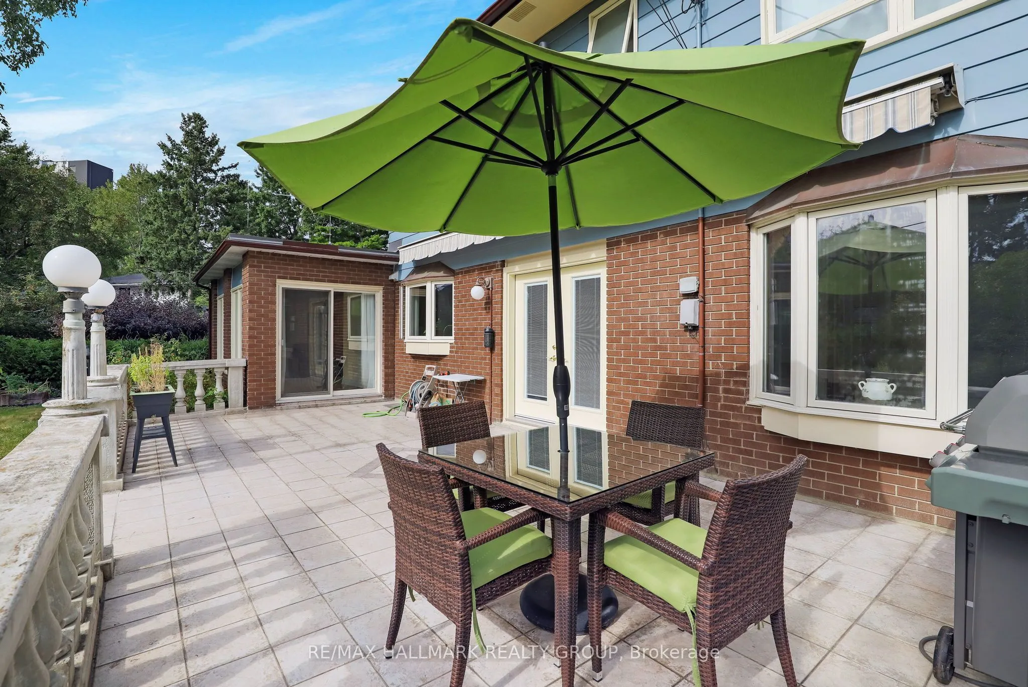 1712 Playfair Drive