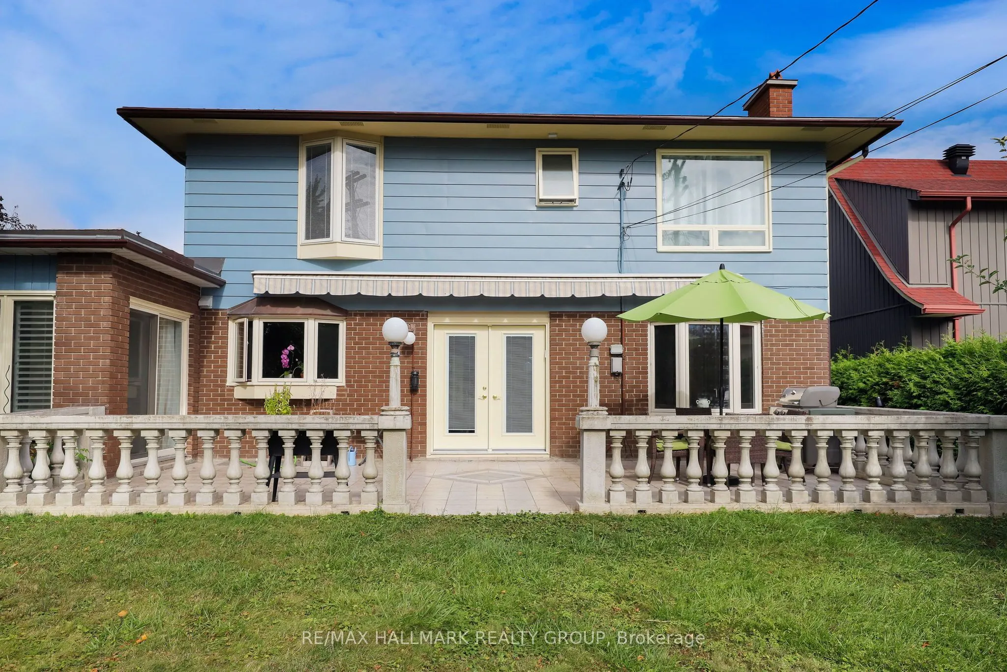 1712 Playfair Drive