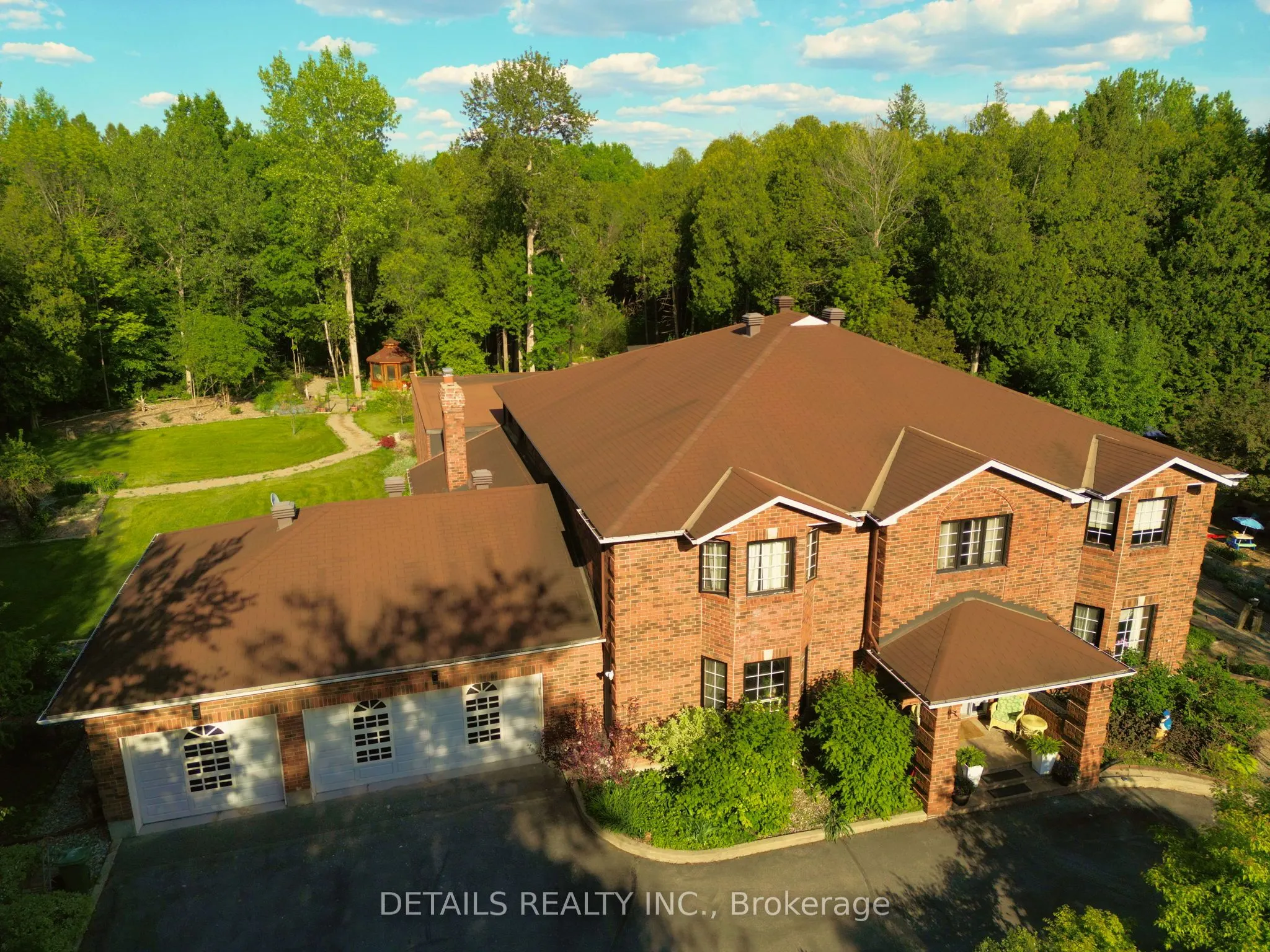 1341 Shylo Crescent
