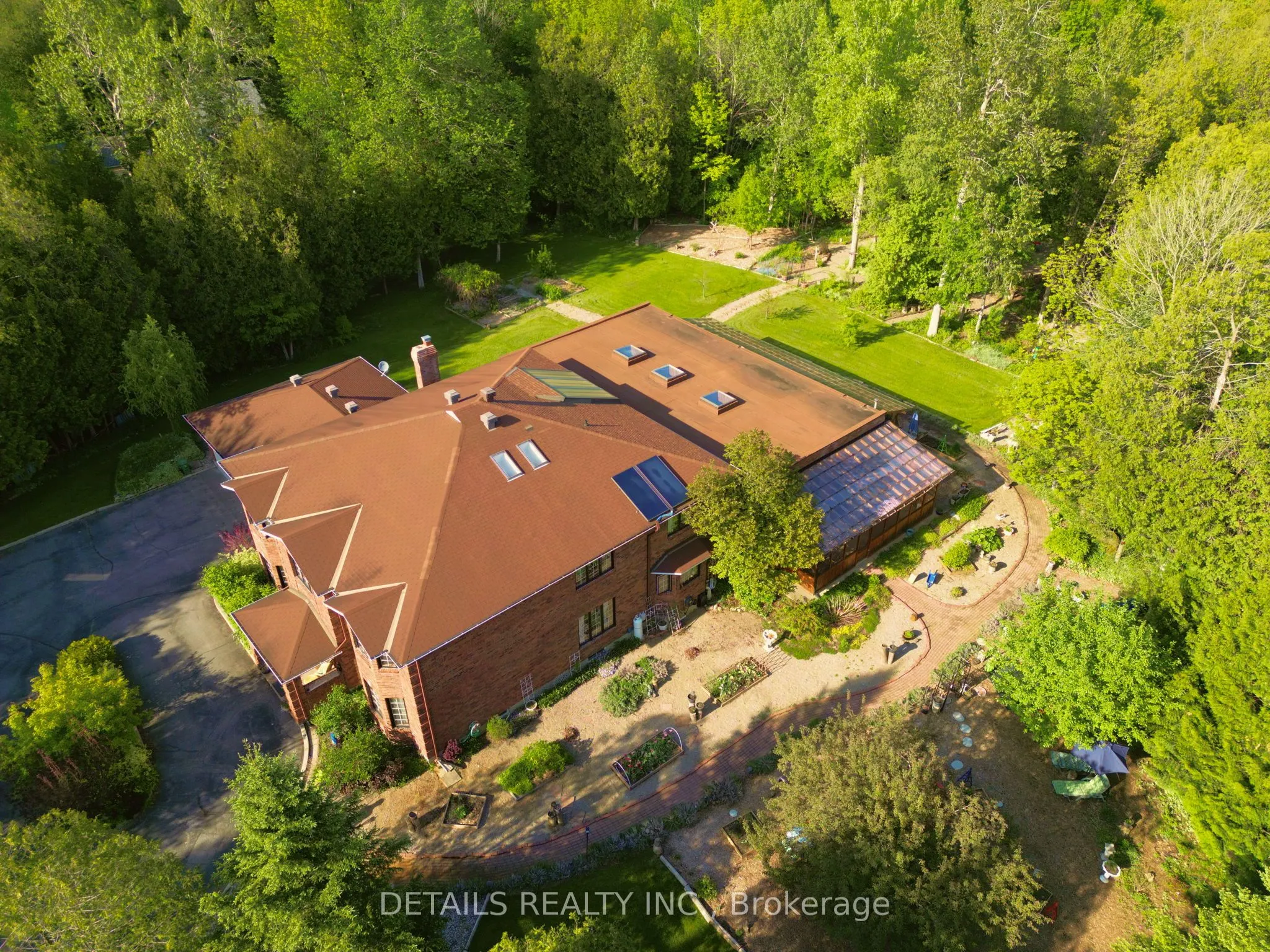1341 Shylo Crescent