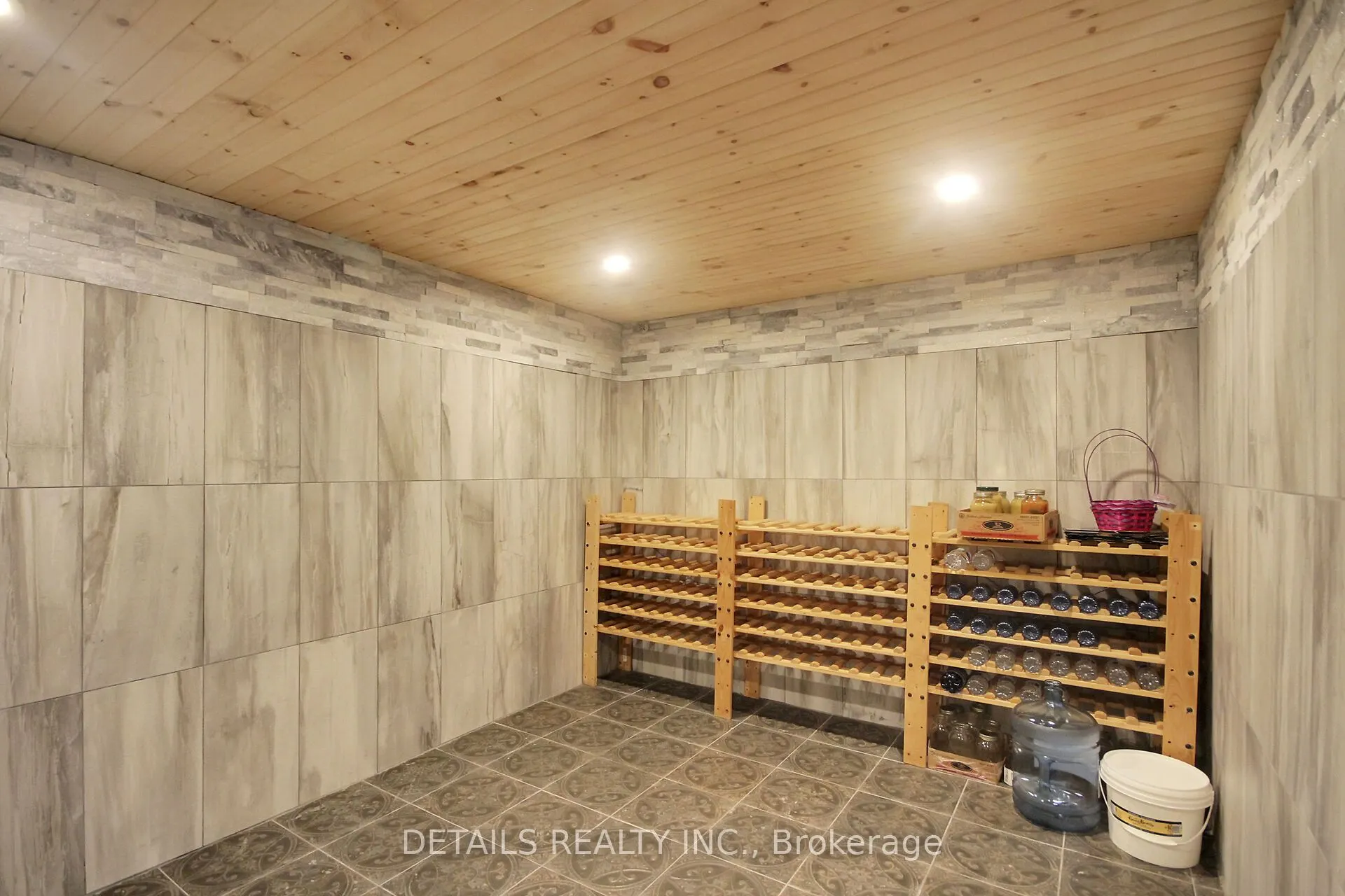 1341 Shylo Crescent
