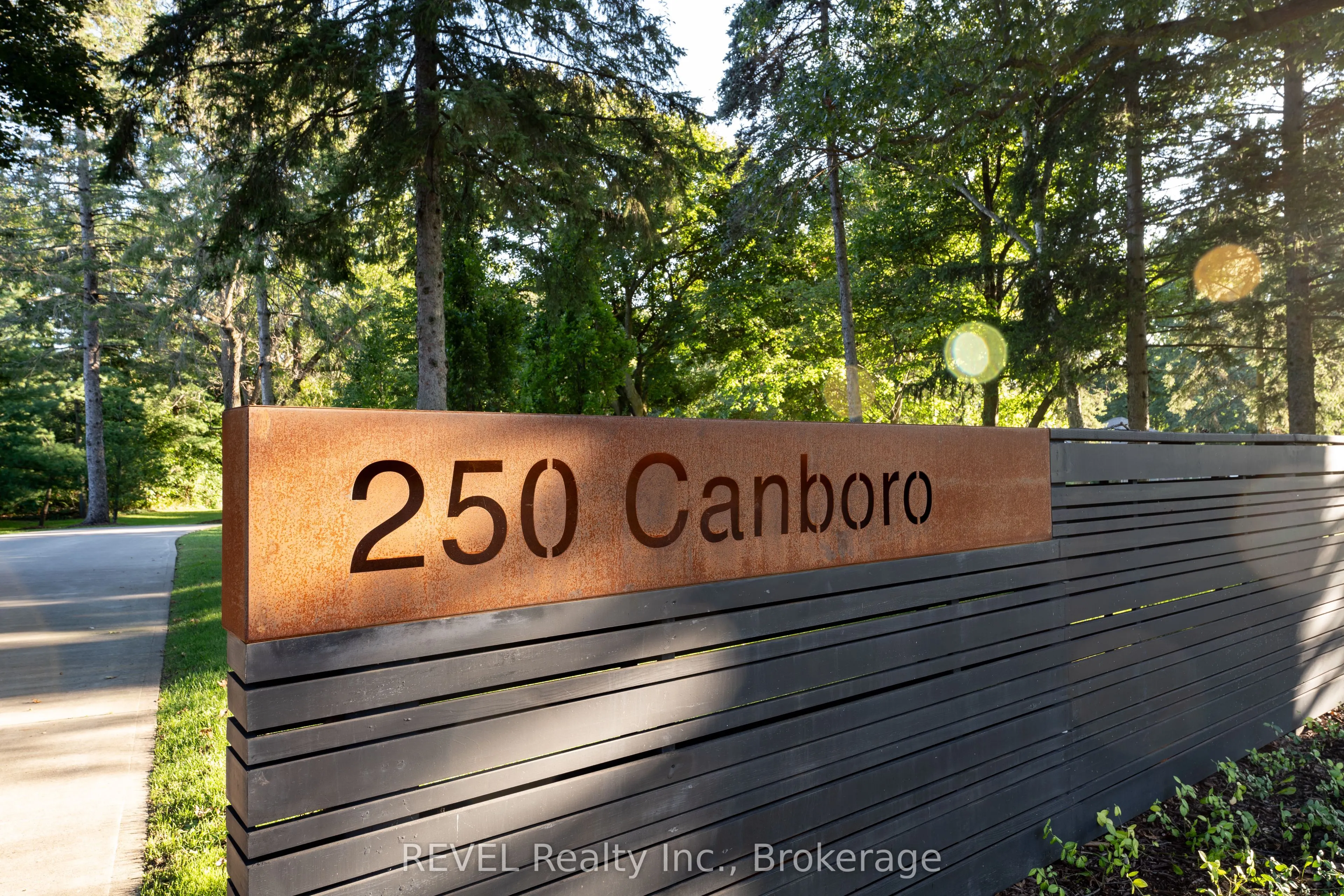 250 Canboro Road