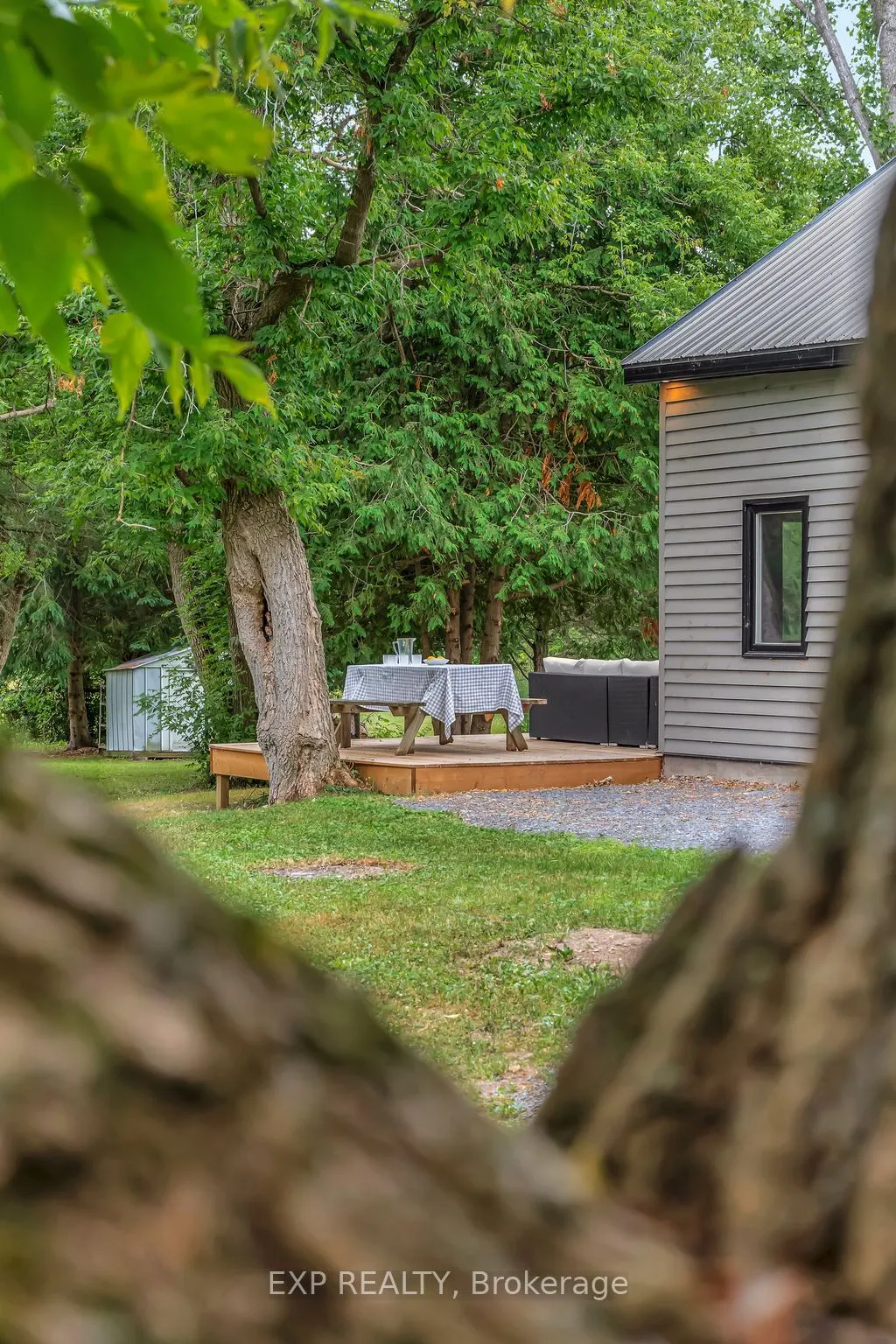 2452 County Rd 4