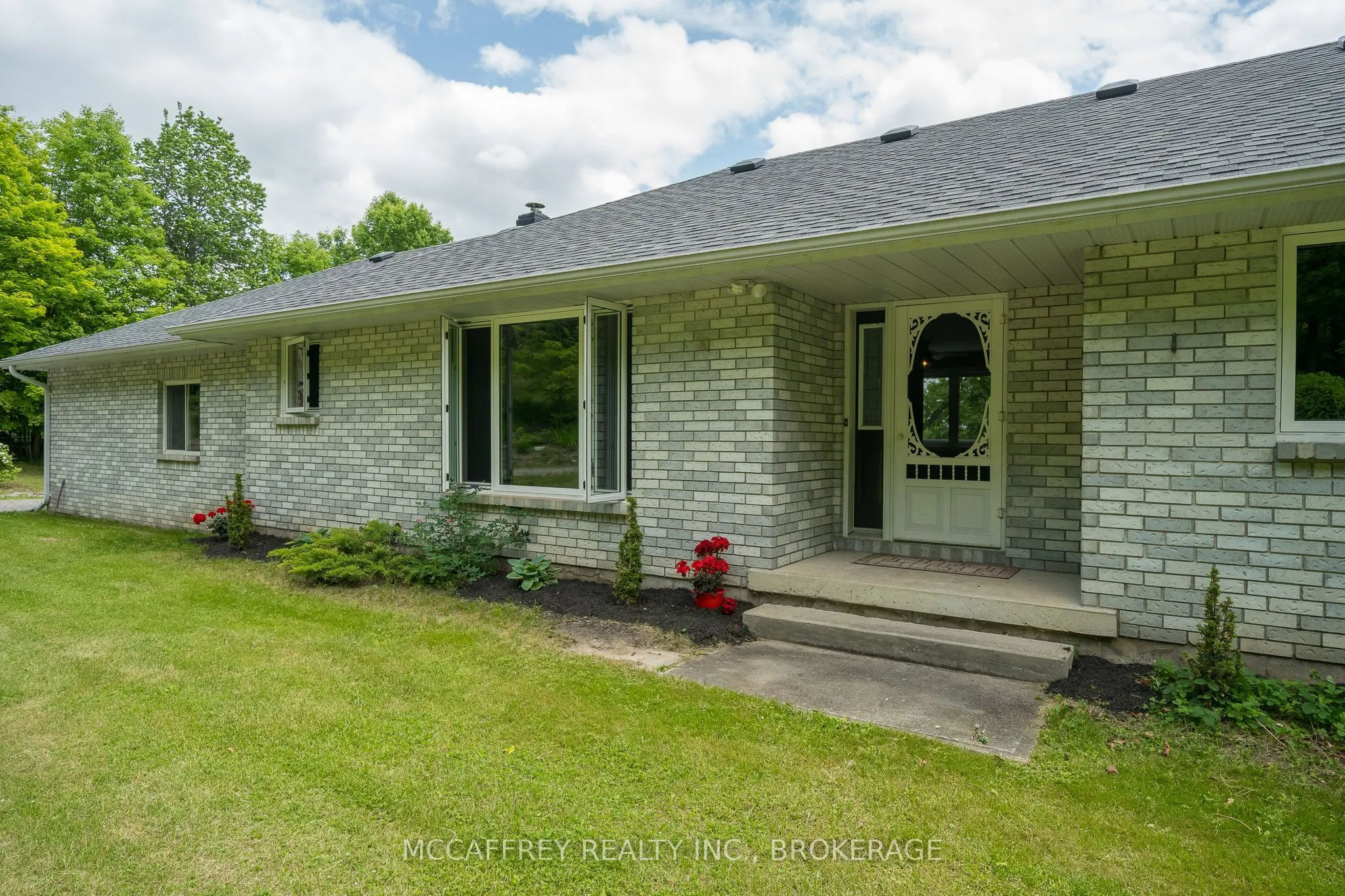 51 Luffman Road