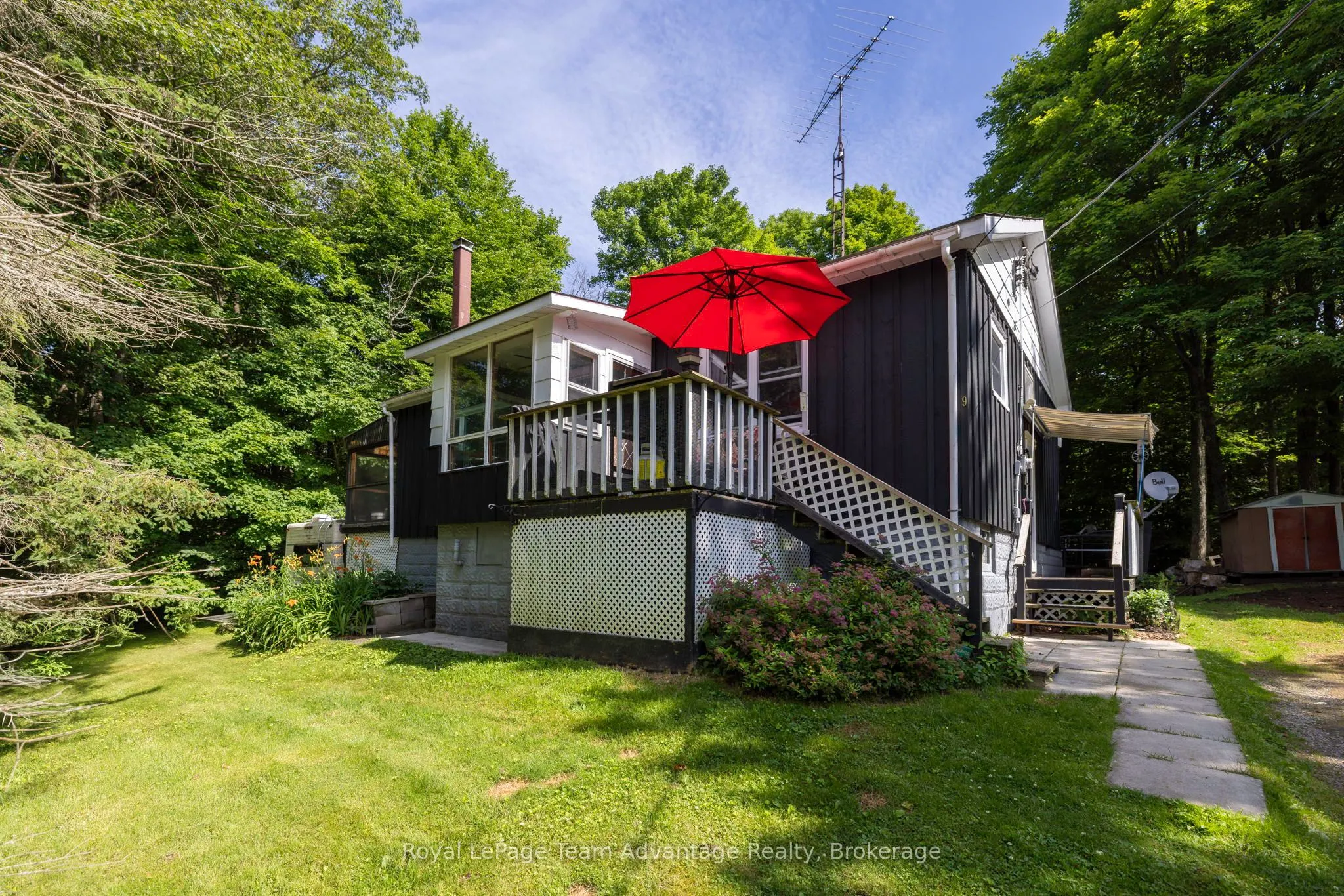 9 Woods Lane