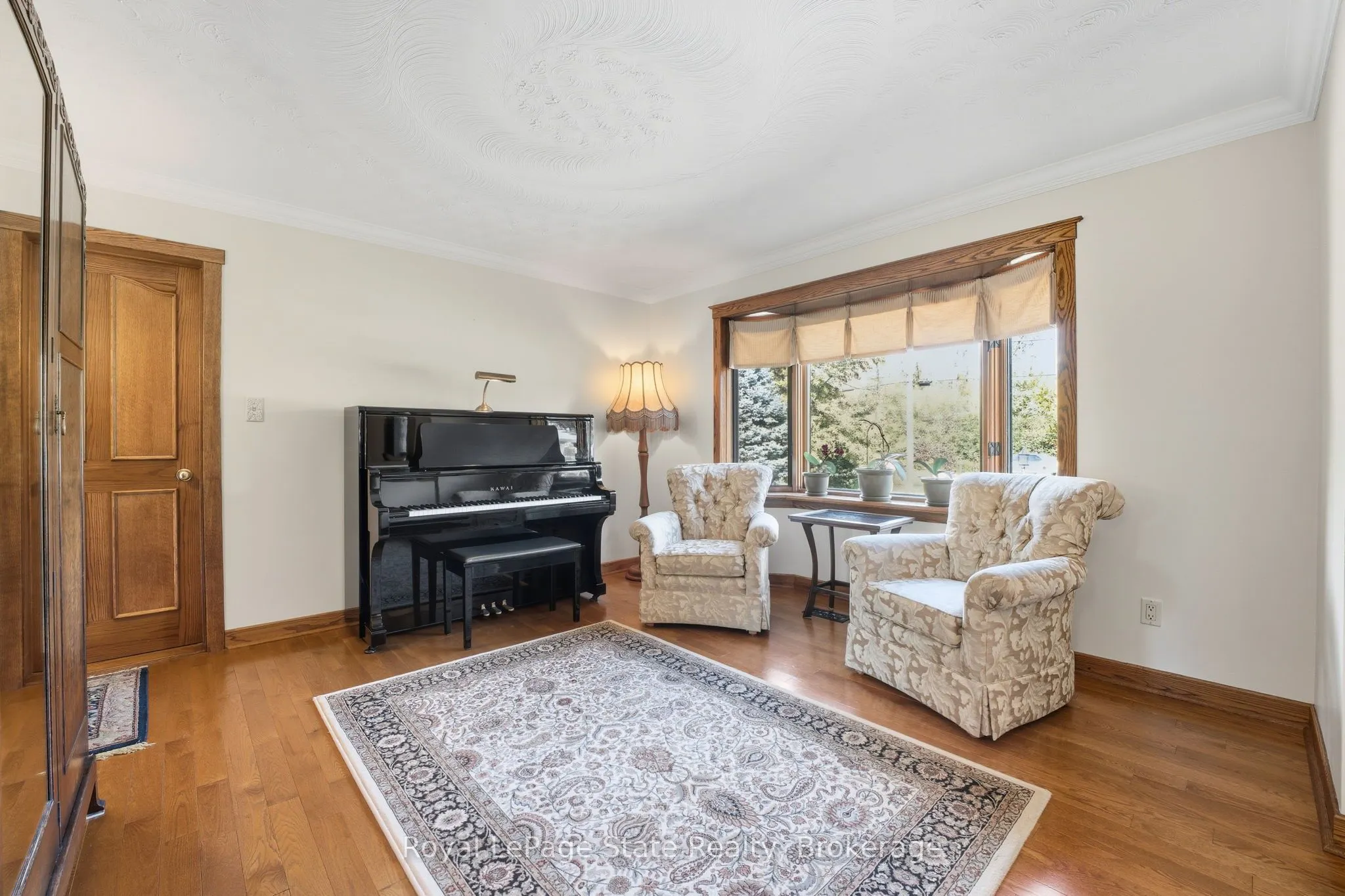 685 Robson Road