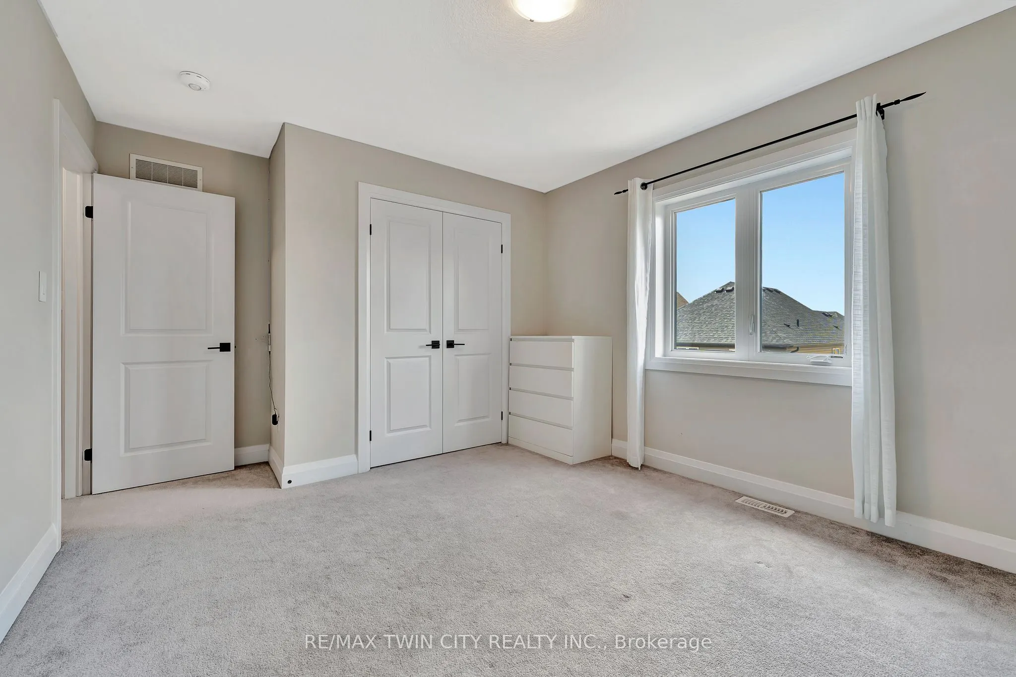 592 Mayapple Street