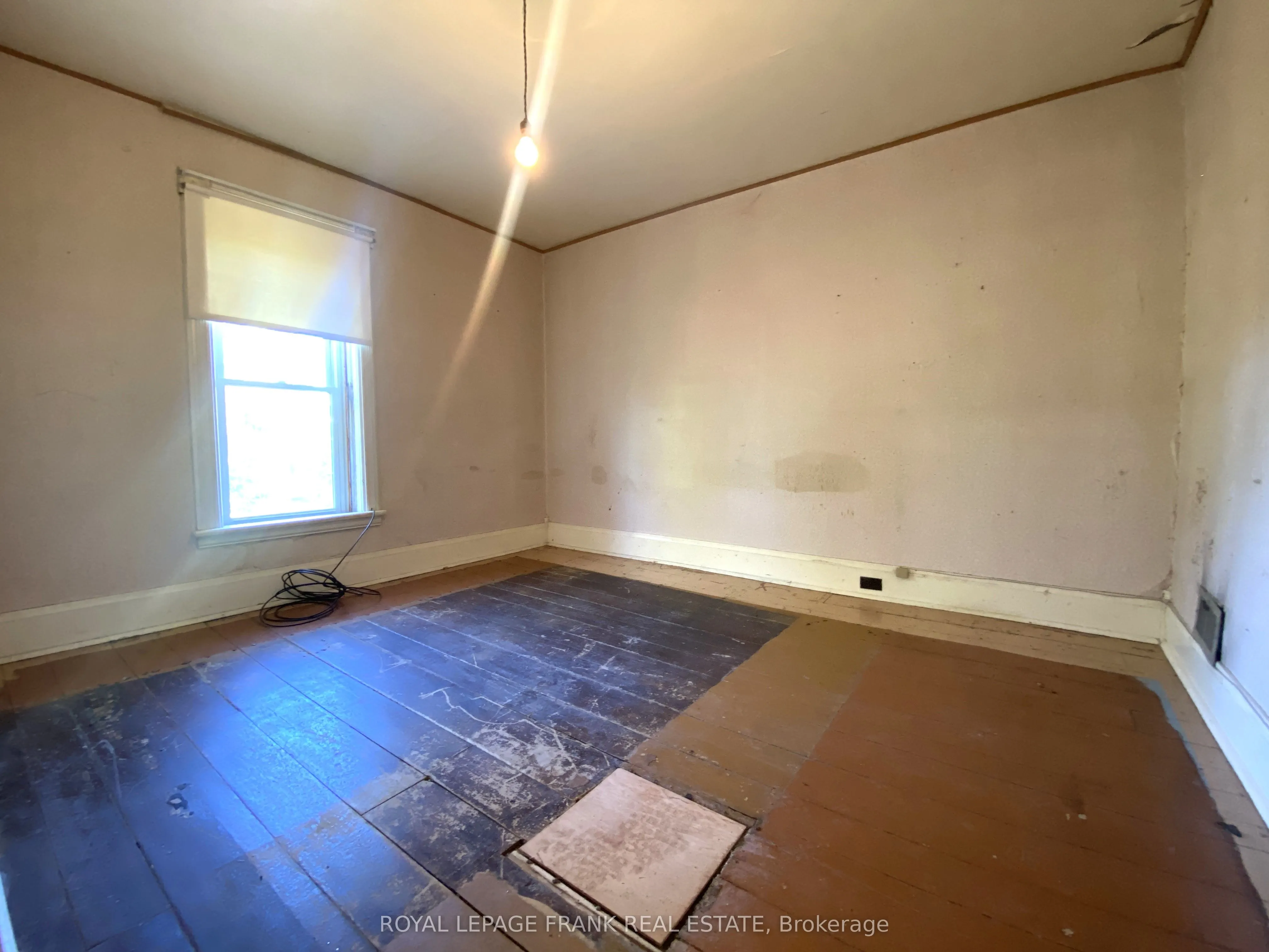 2432 B County Road 8 S