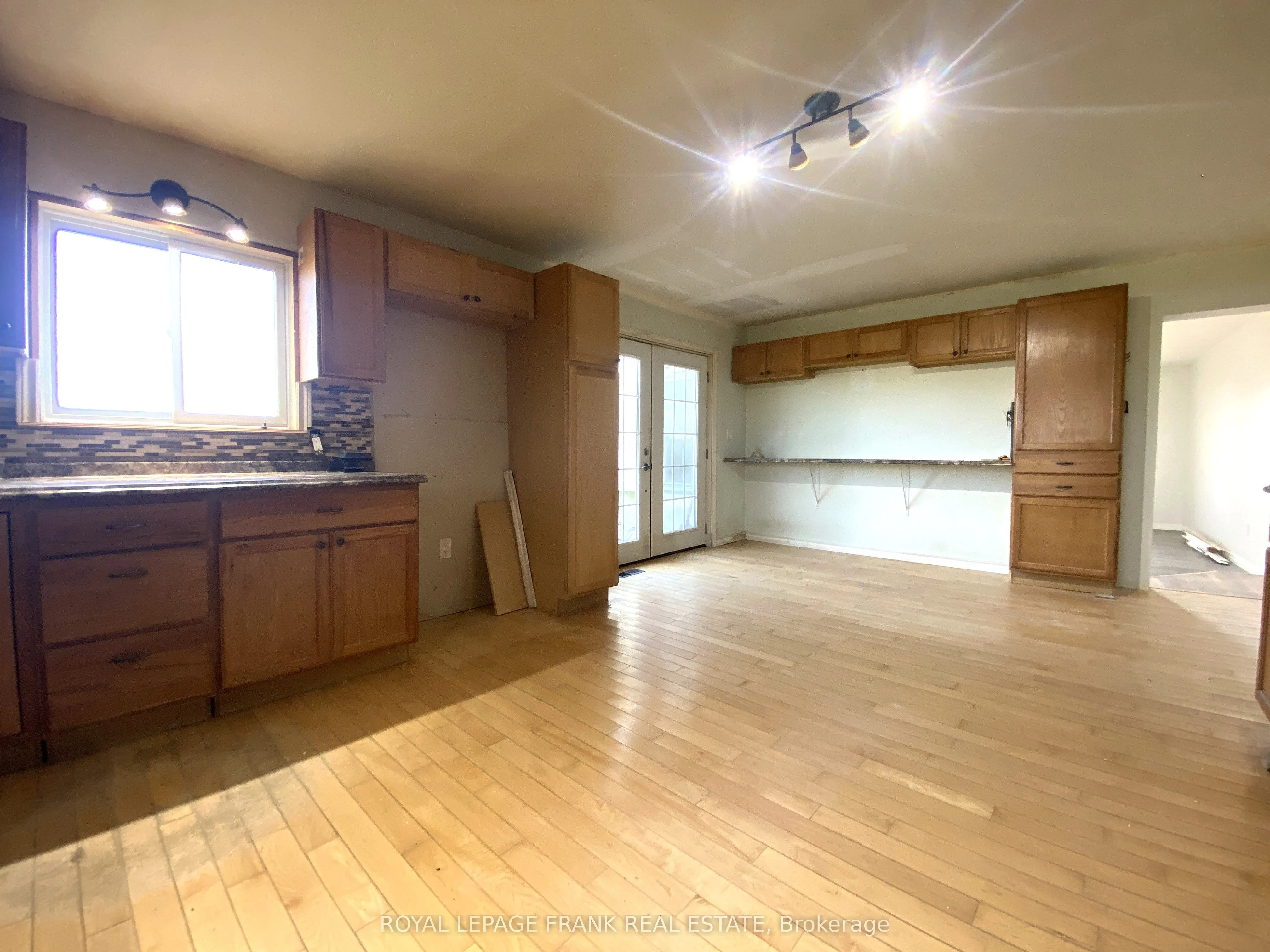 2432 B County Road 8 S