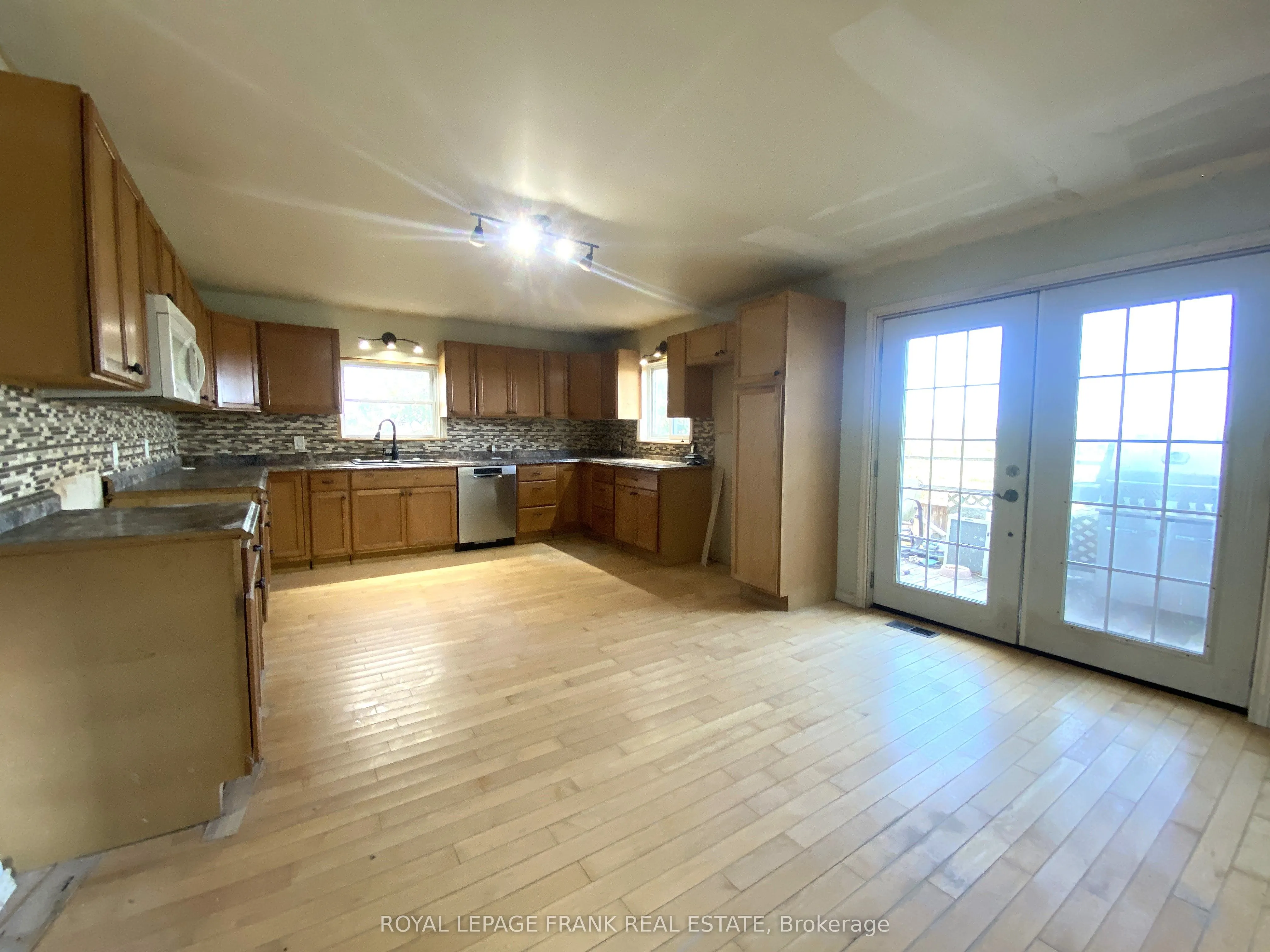 2432 B County Road 8 S