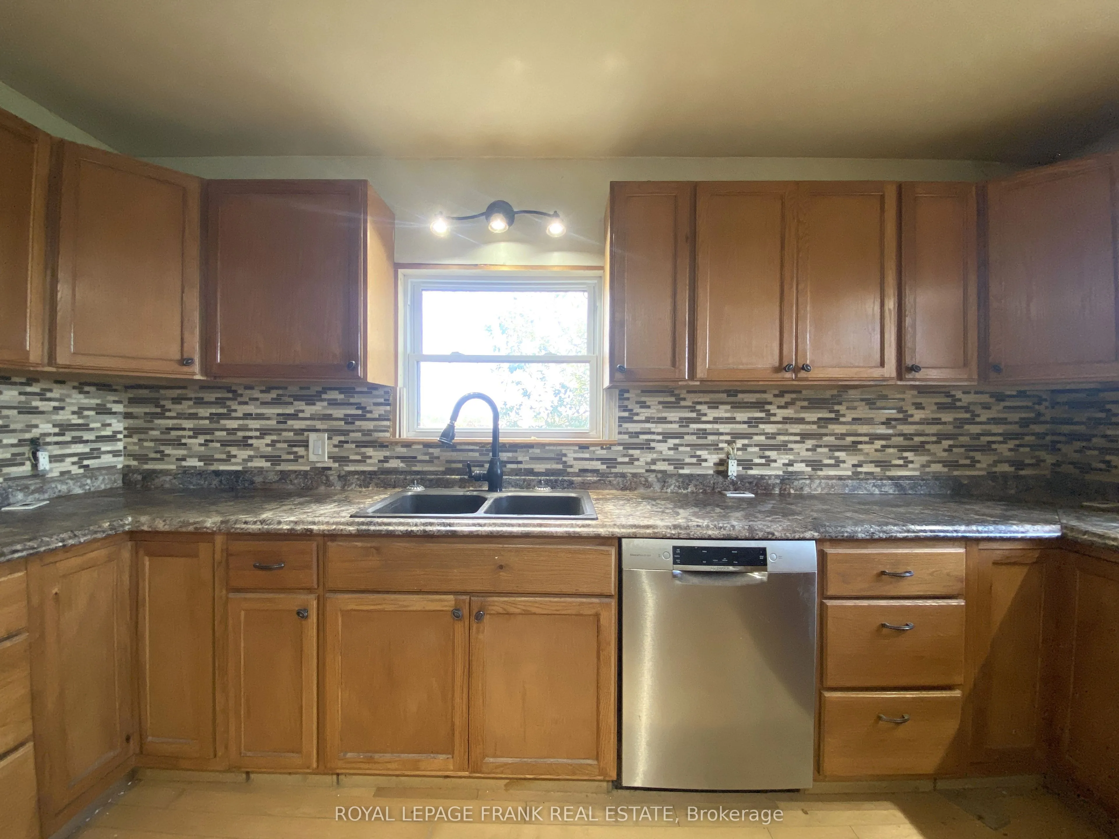 2432 B County Road 8 S