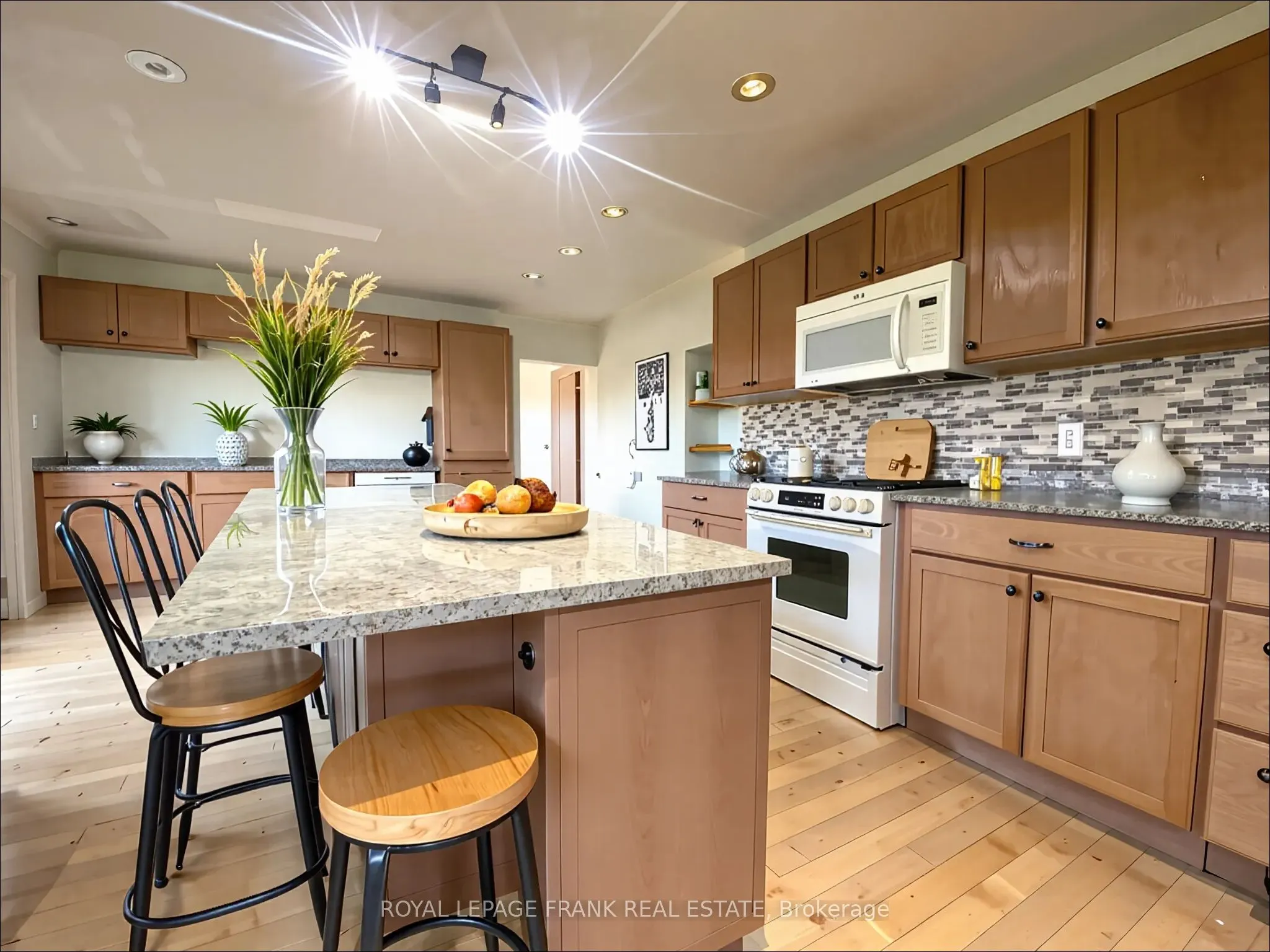 2432 B County Road 8 S