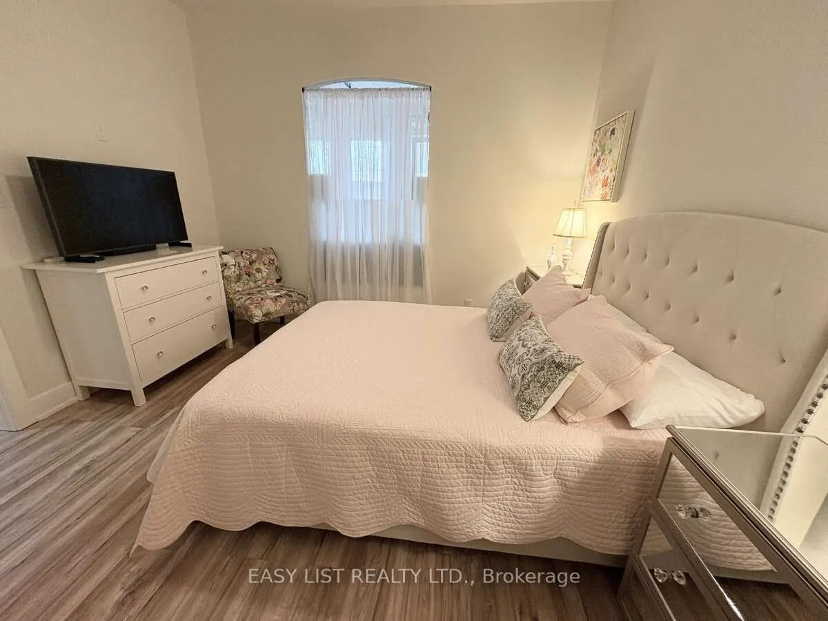 83 Little Bridge Street, #112